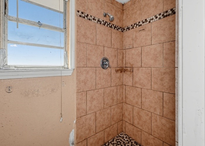 2109 Oaks Drive, Pasadena, TX 77502
