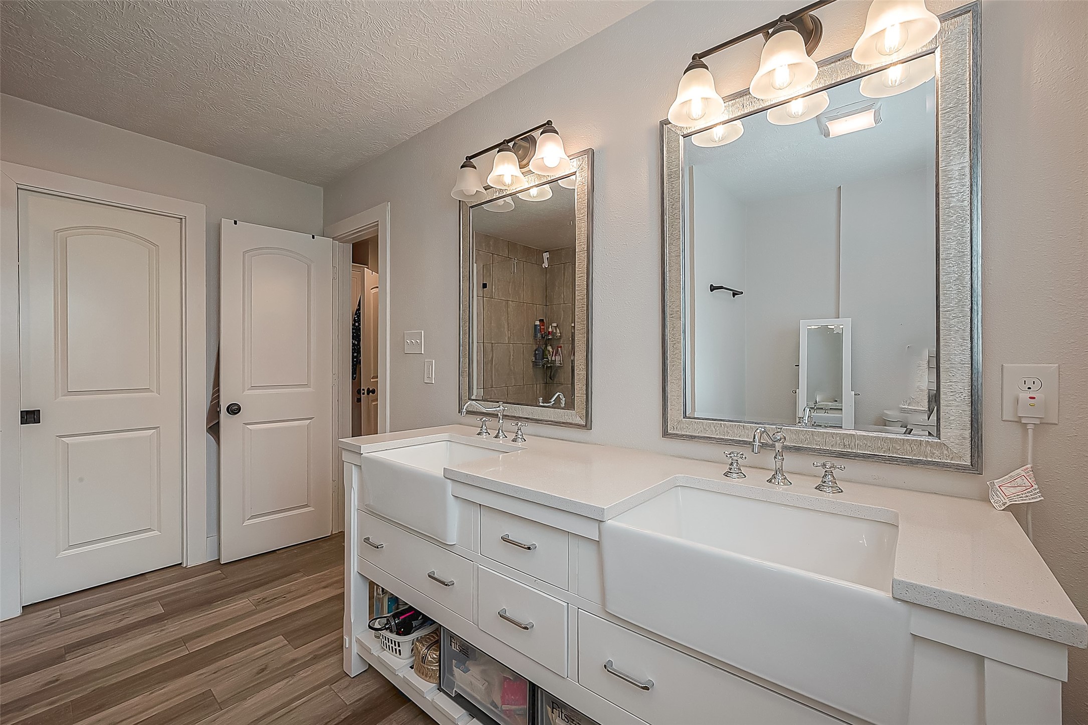 9502 Bob White Drive, Houston, TX 77096