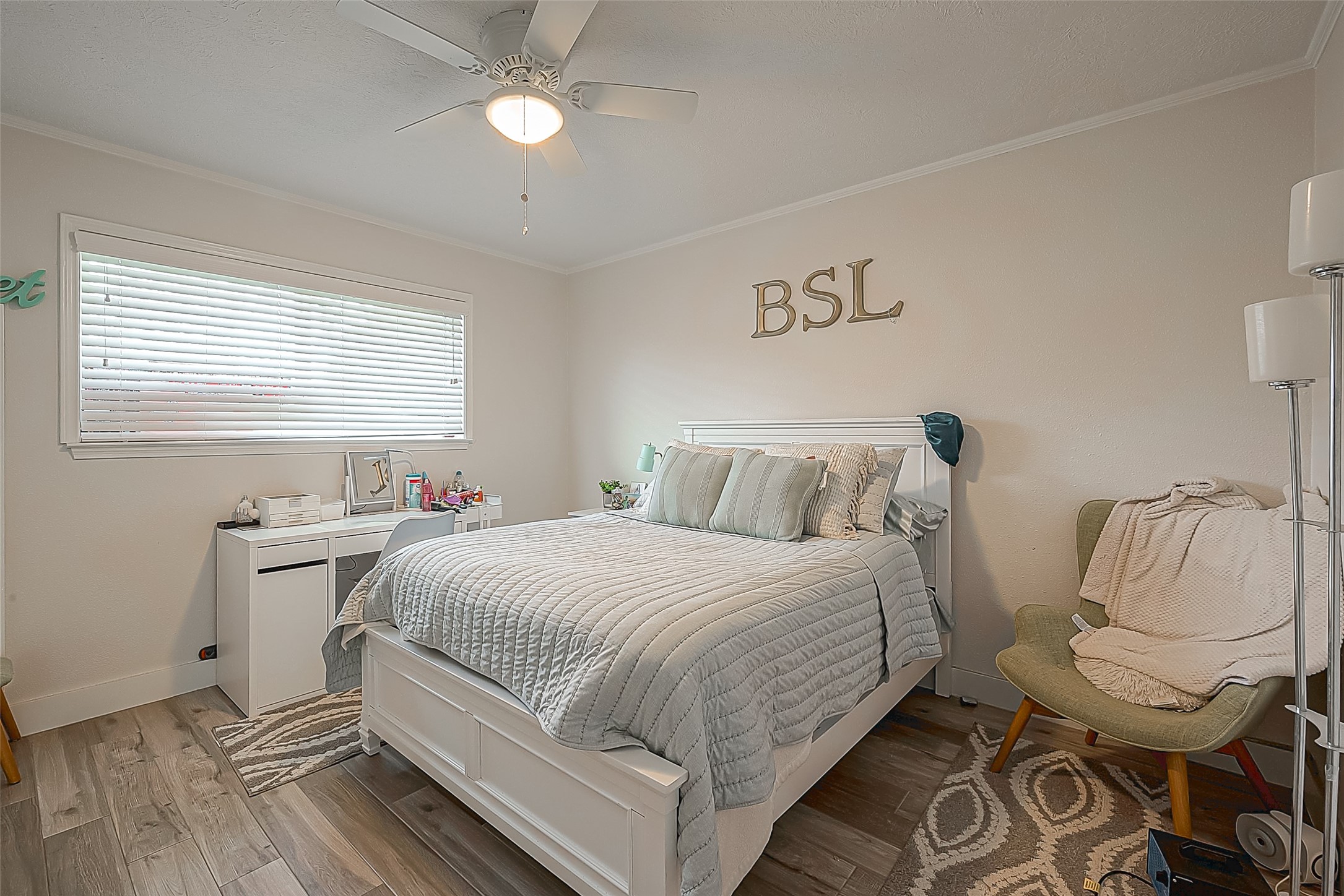 9502 Bob White Drive, Houston, TX 77096
