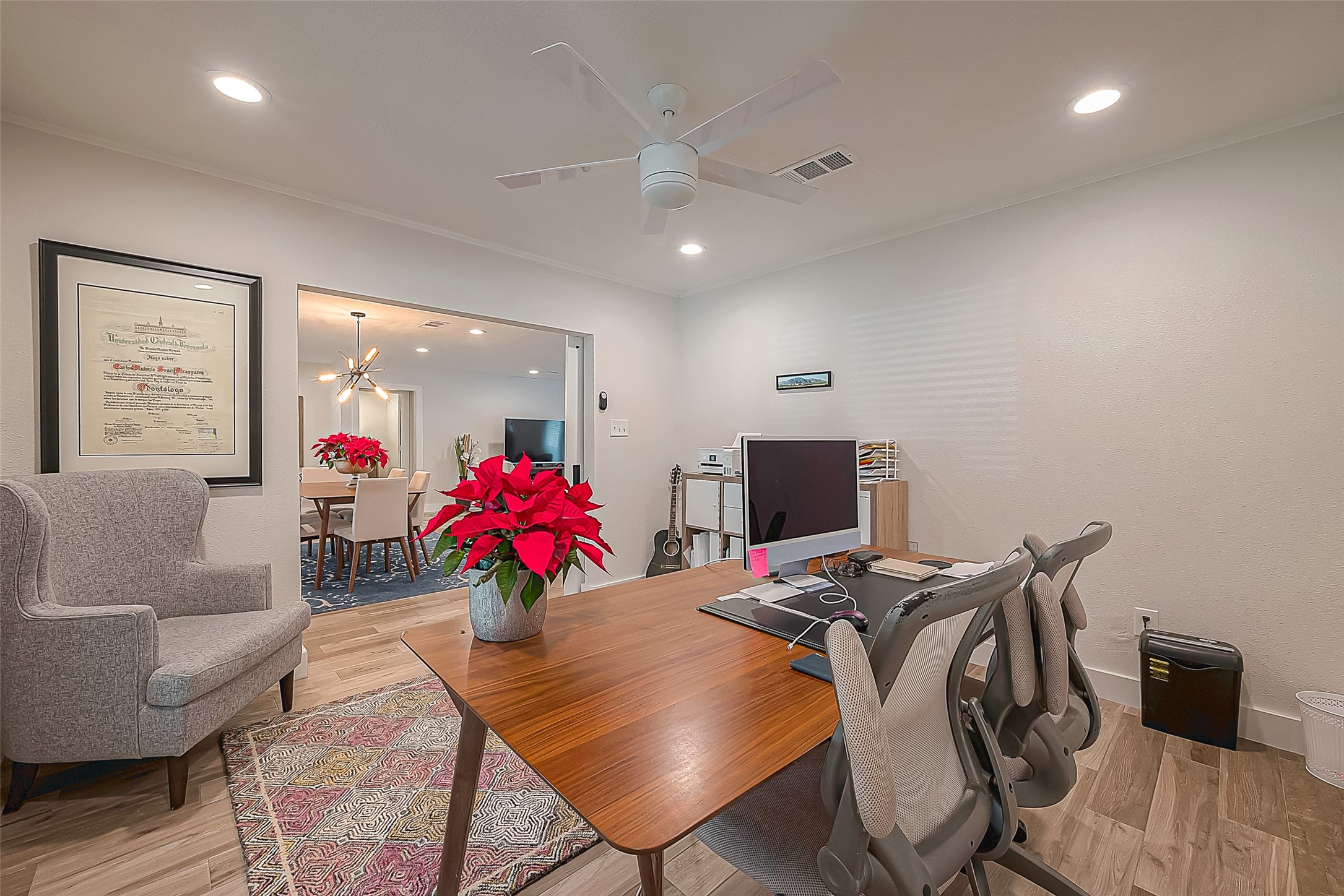 9502 Bob White Drive, Houston, TX 77096