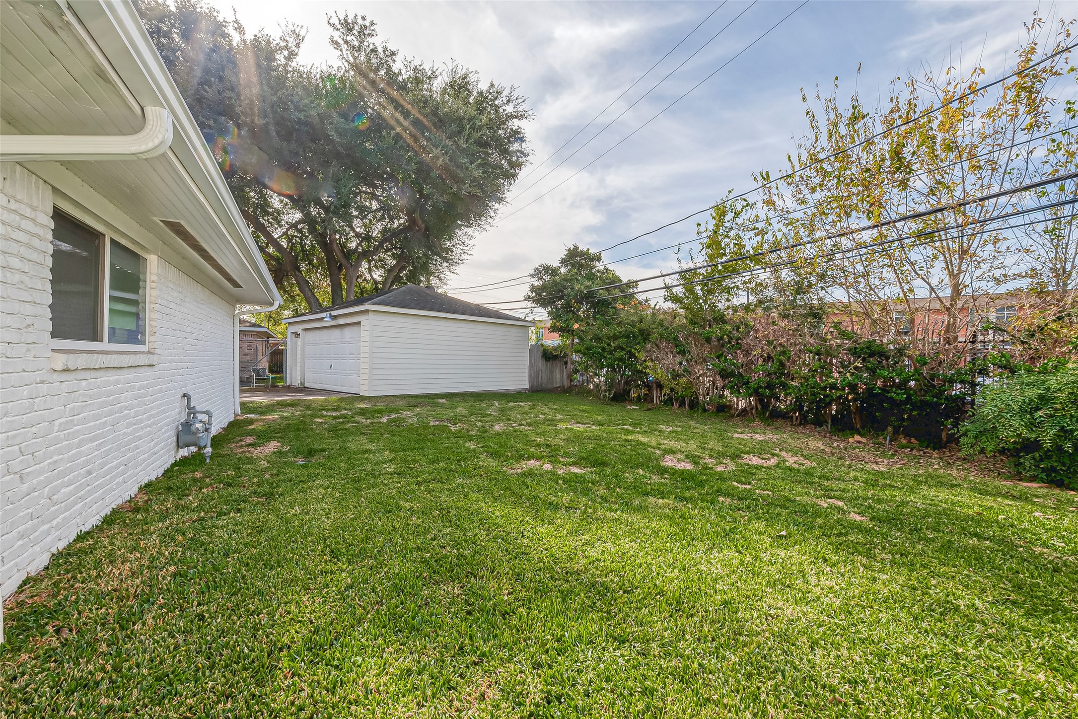 9502 Bob White Drive, Houston, TX 77096