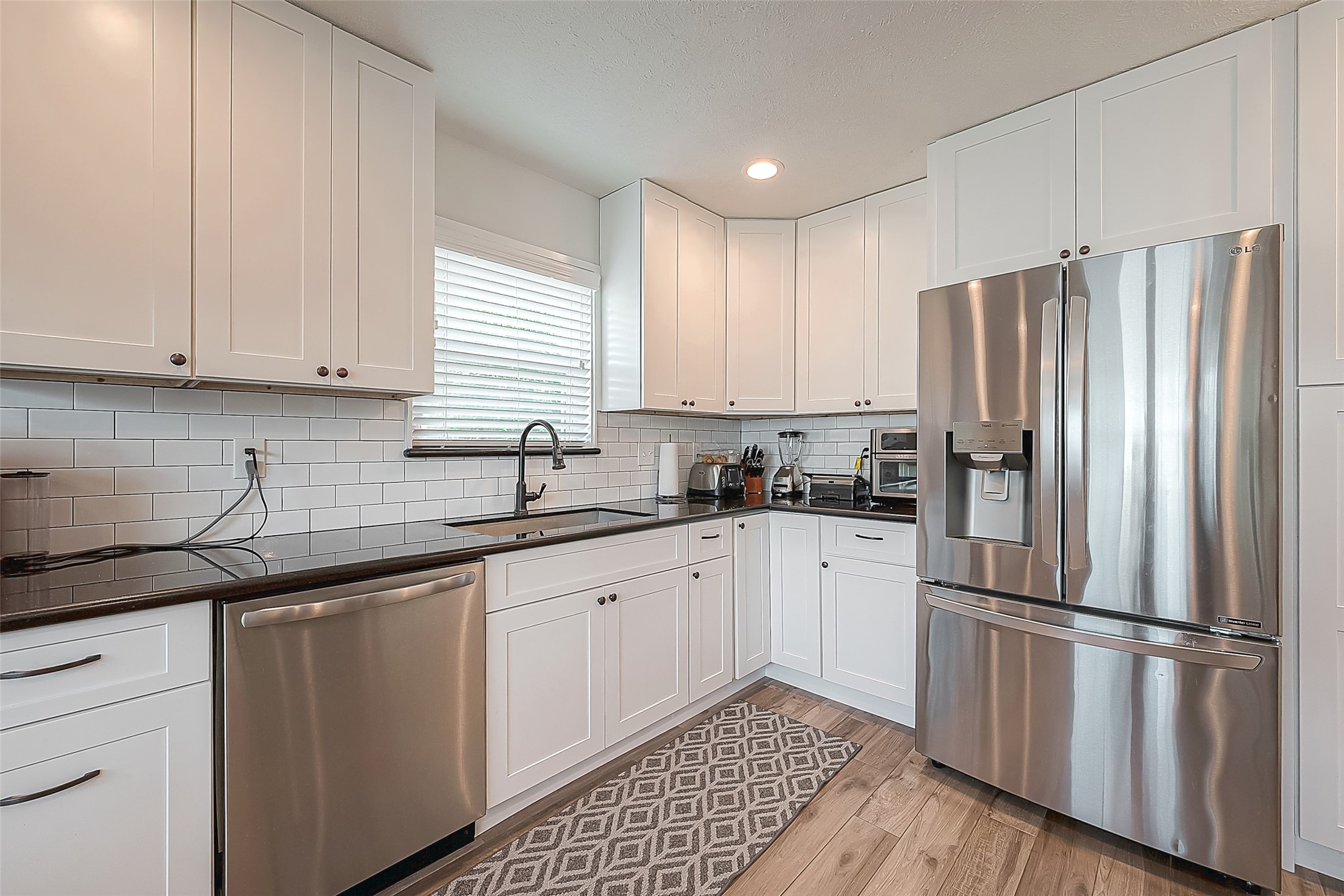 9502 Bob White Drive, Houston, TX 77096