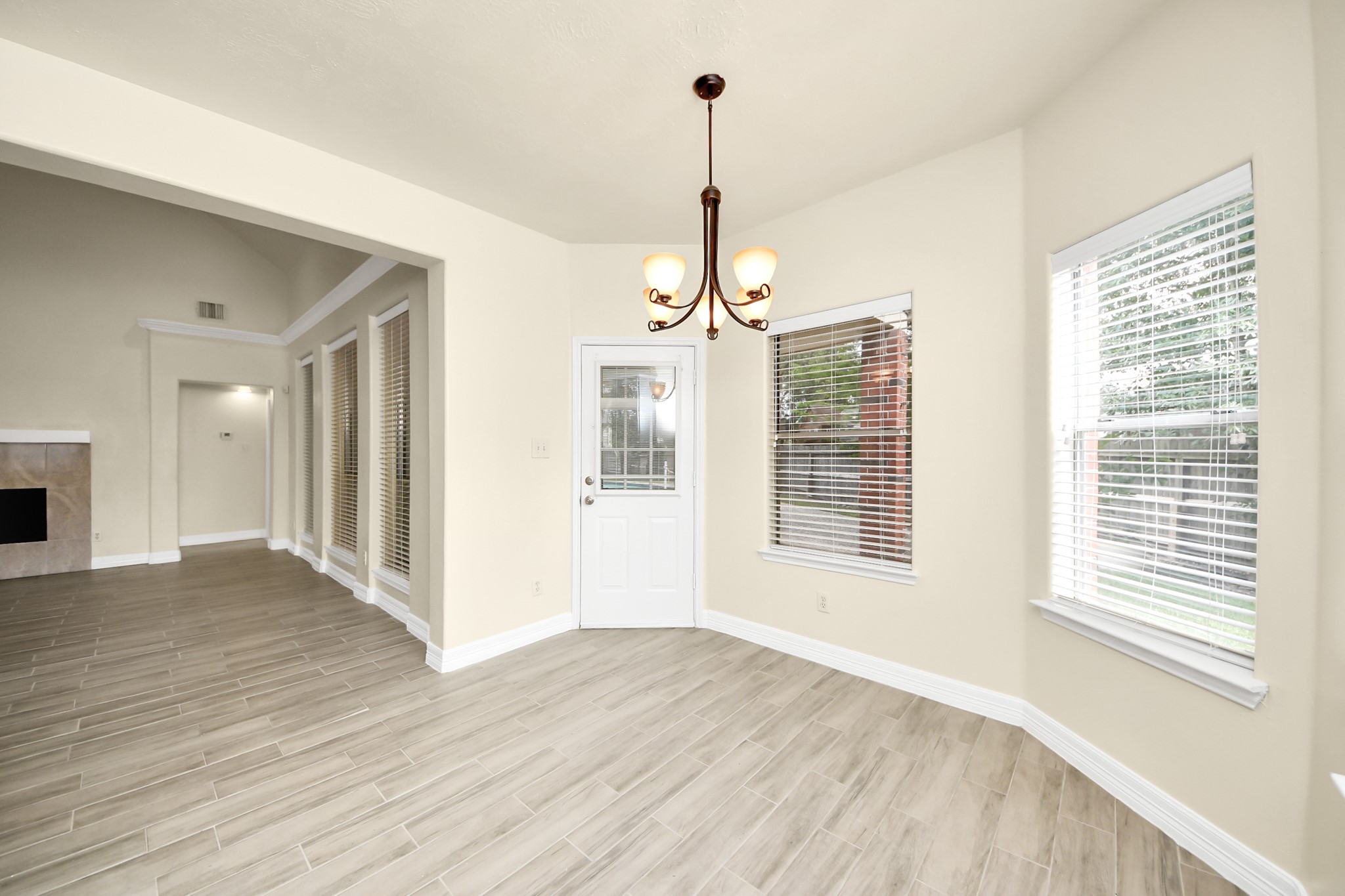 214 Willards Way, Stafford, TX 77477