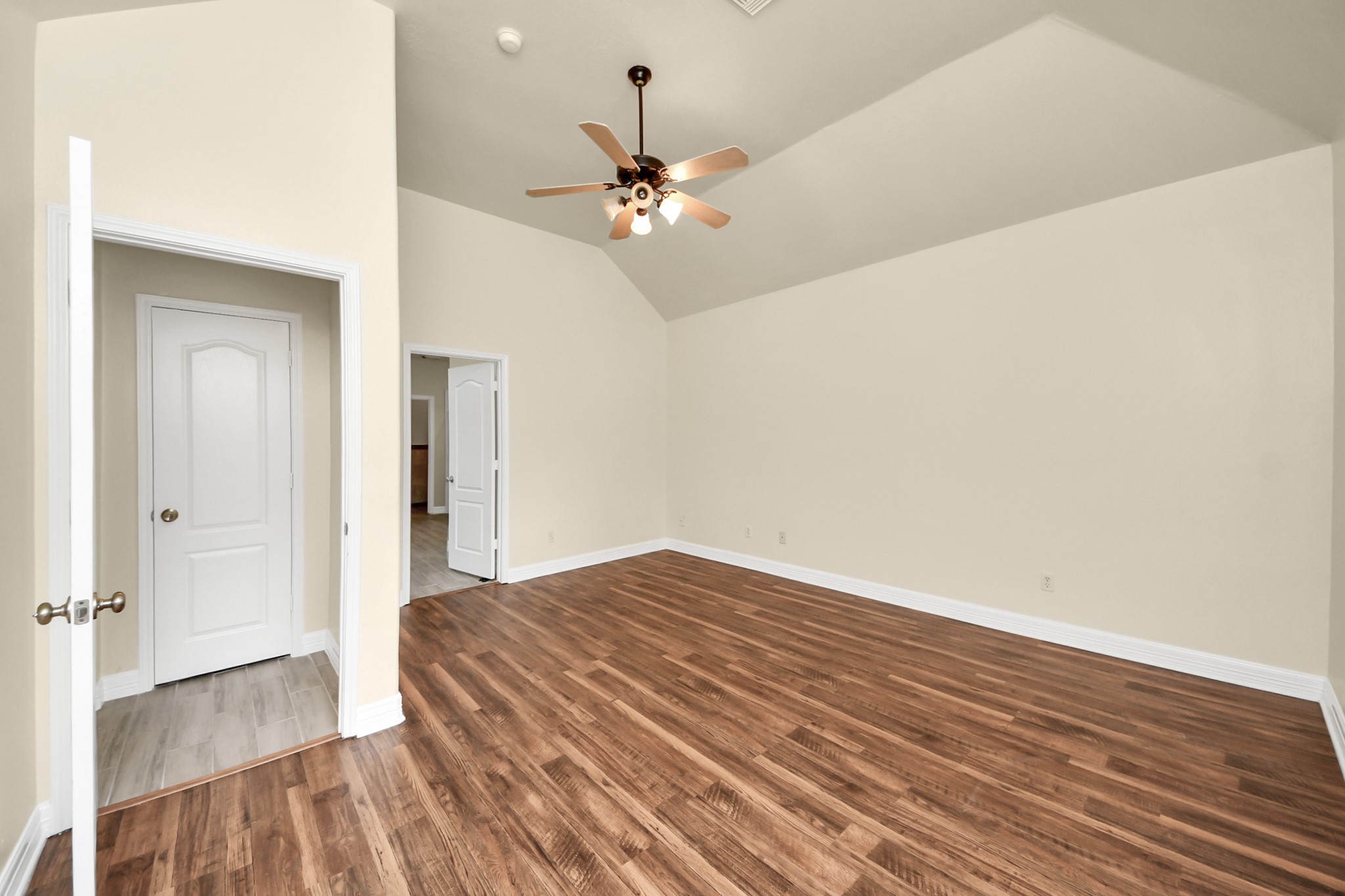 214 Willards Way, Stafford, TX 77477