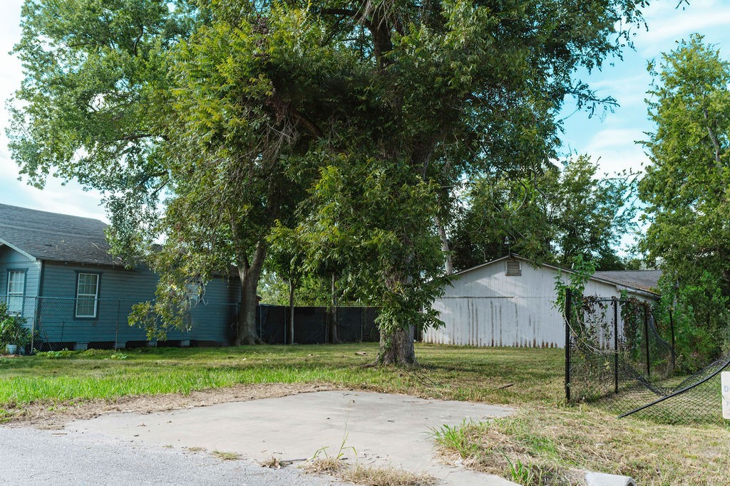 3216 Collingsworth Street, Houston, TX 77026