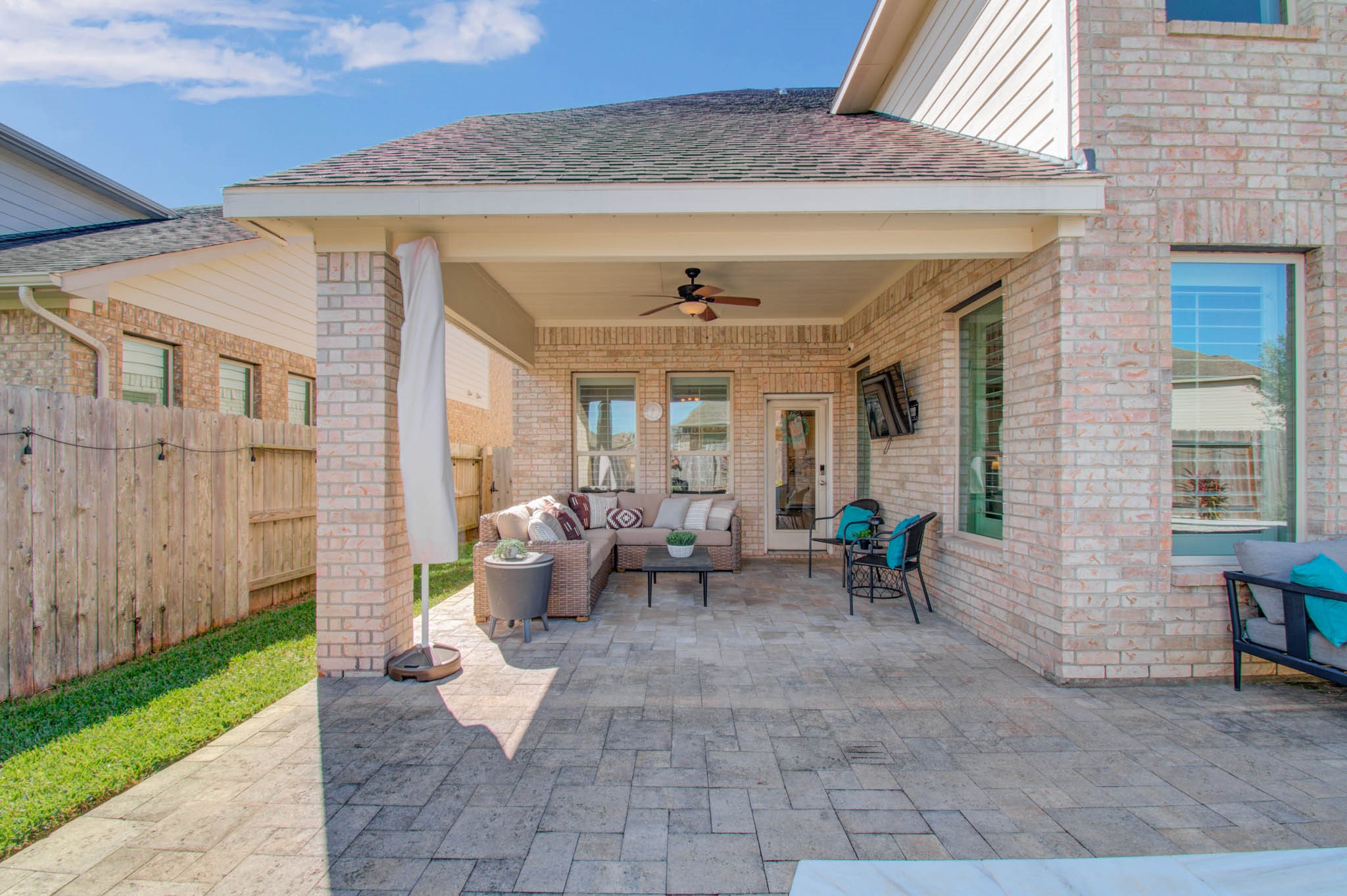 2609 Mystic Springs Lane, League City, TX 77573