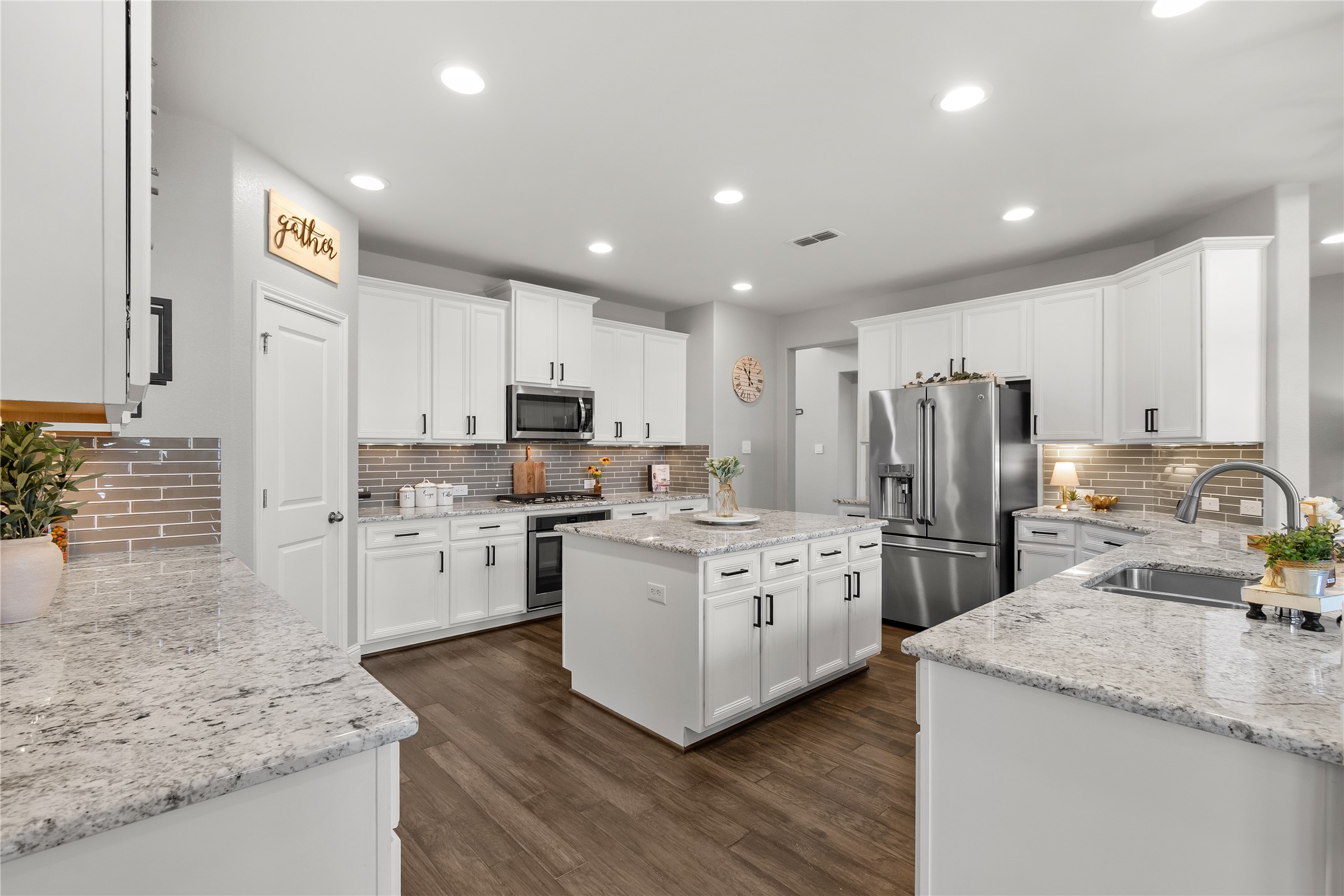 2609 Mystic Springs Lane, League City, TX 77573