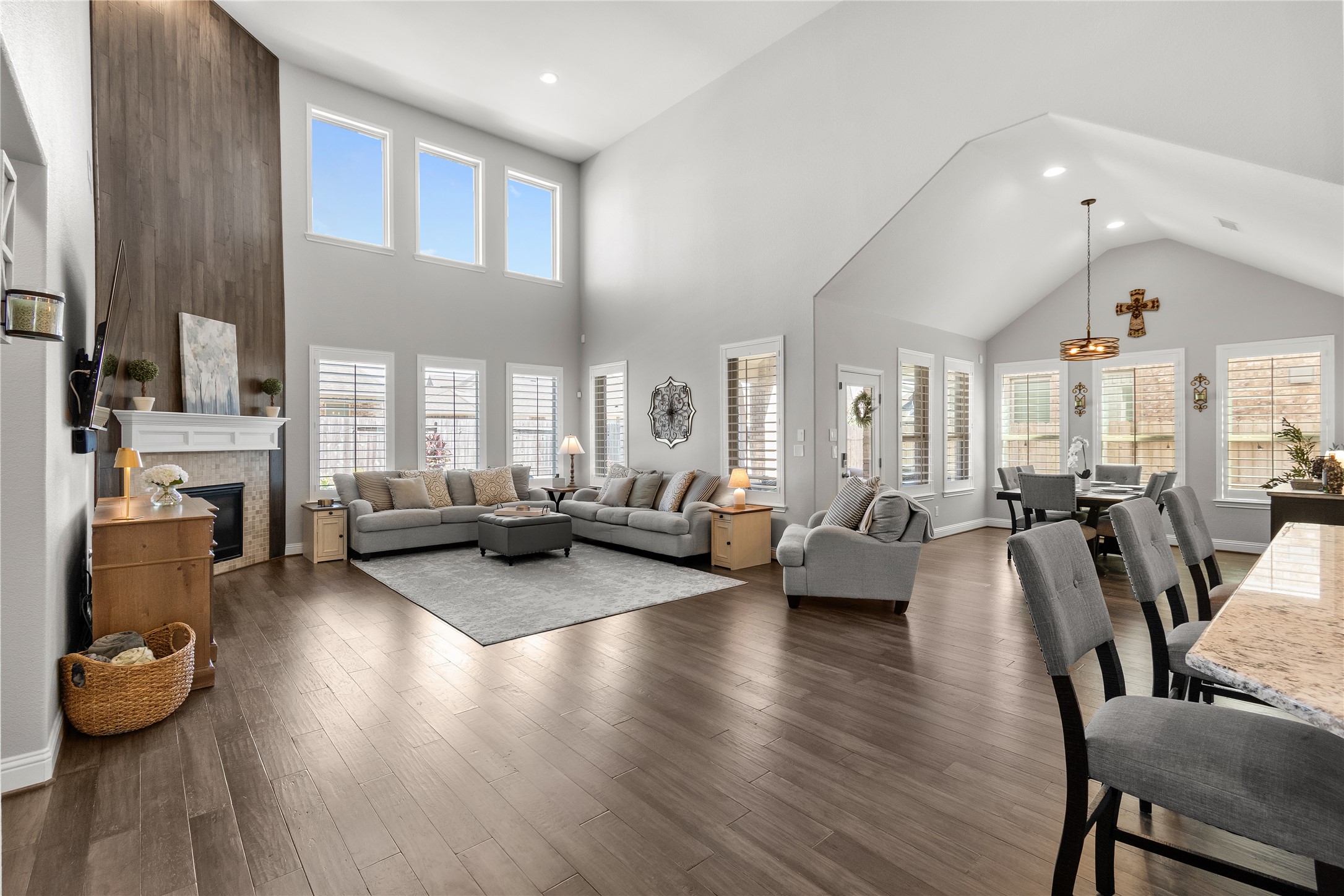 2609 Mystic Springs Lane, League City, TX 77573