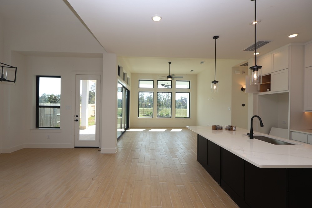 18442 Lovelier Lane, Conroe, TX 77302
