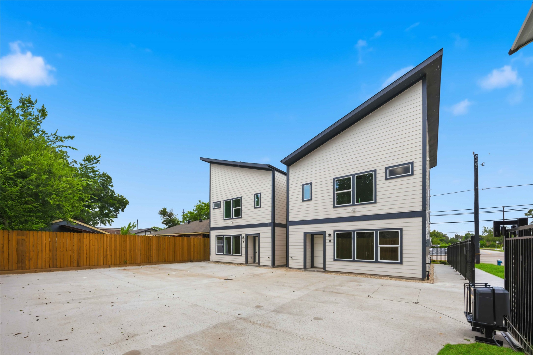 7611 Lawn Street, #C, Houston, TX 77088