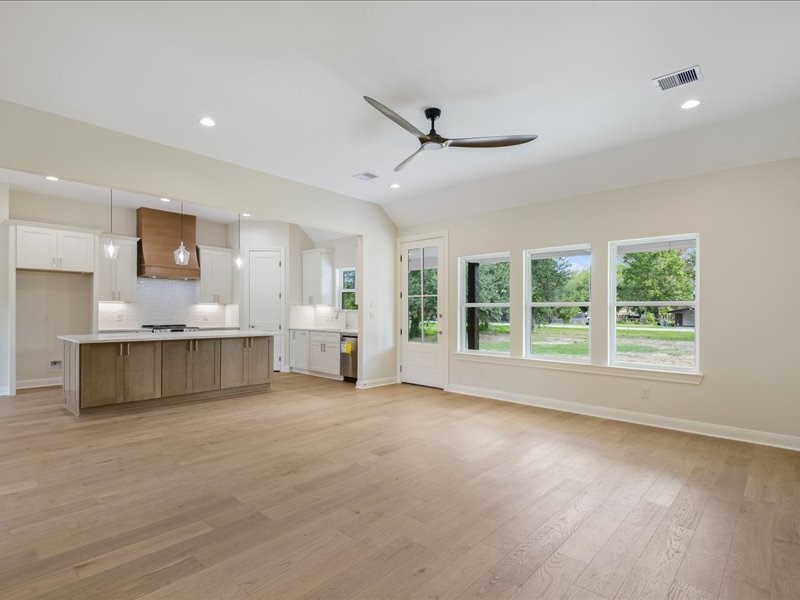 3411 Avenue J 1/2, Santa Fe, TX 77510