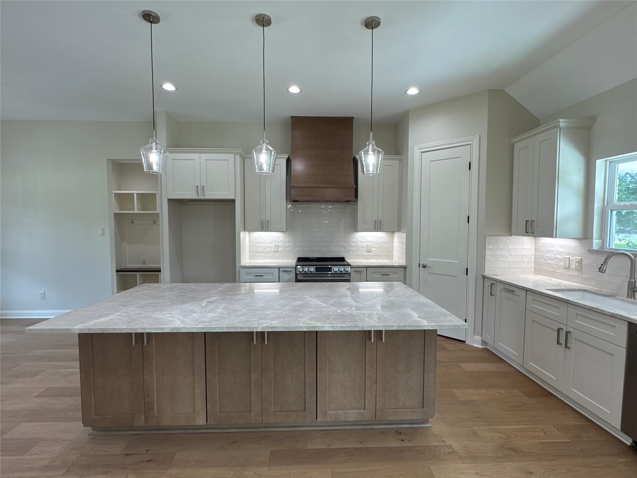 Open view of Kitchen from Living Room