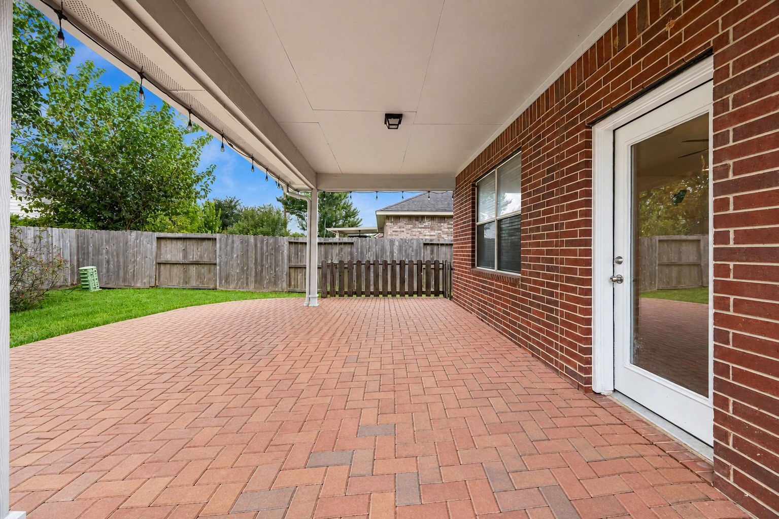 2006 Peonies Court, Pearland, TX 77581