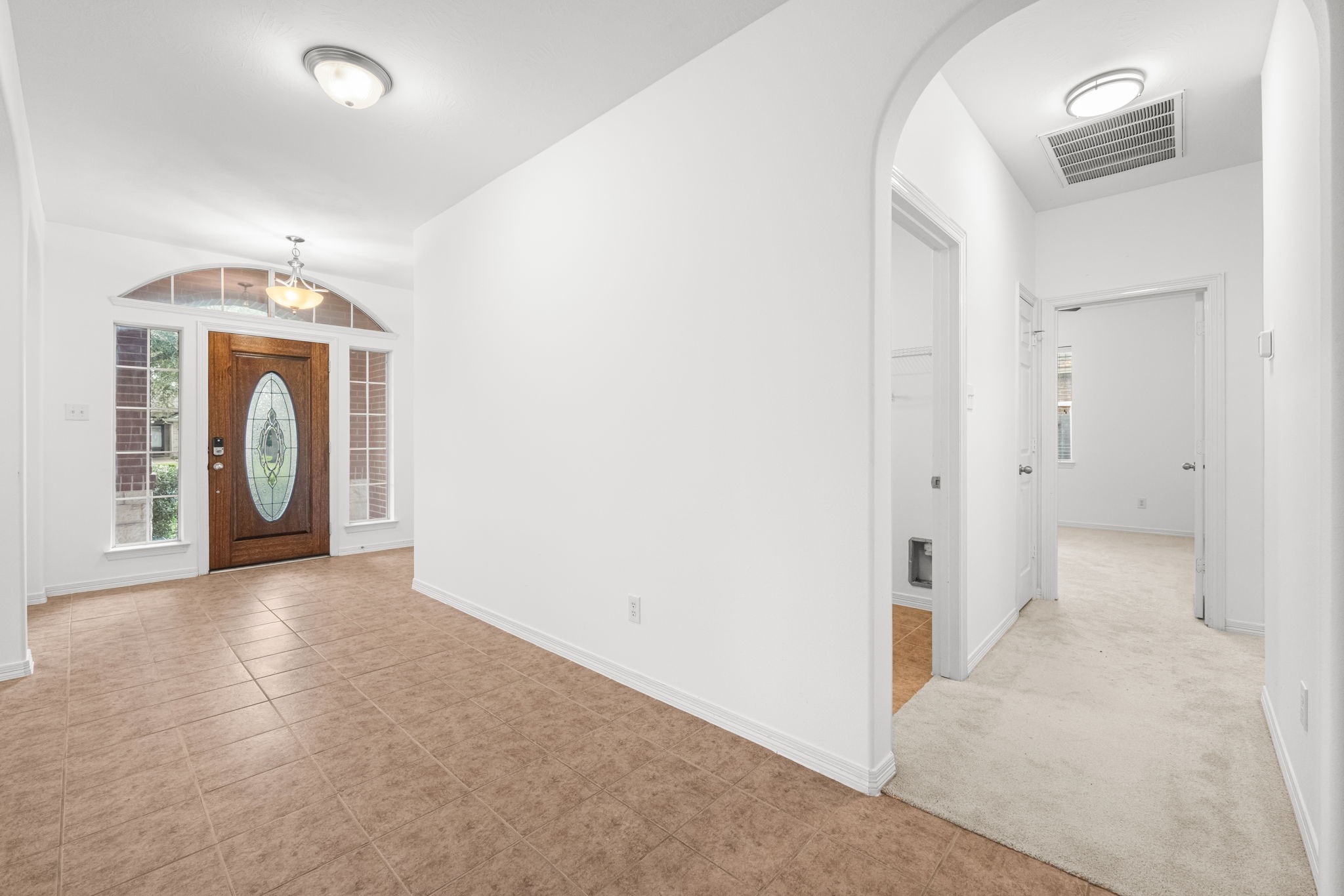 A well-planned single-story layout connects the main living areas with the bedroom wing, utility room, and flexible bonus space, offering a clear sense of how each area fits into daily life.