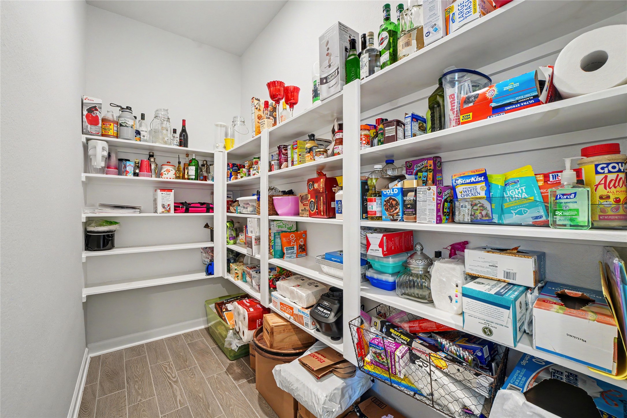 Walk In Pantry