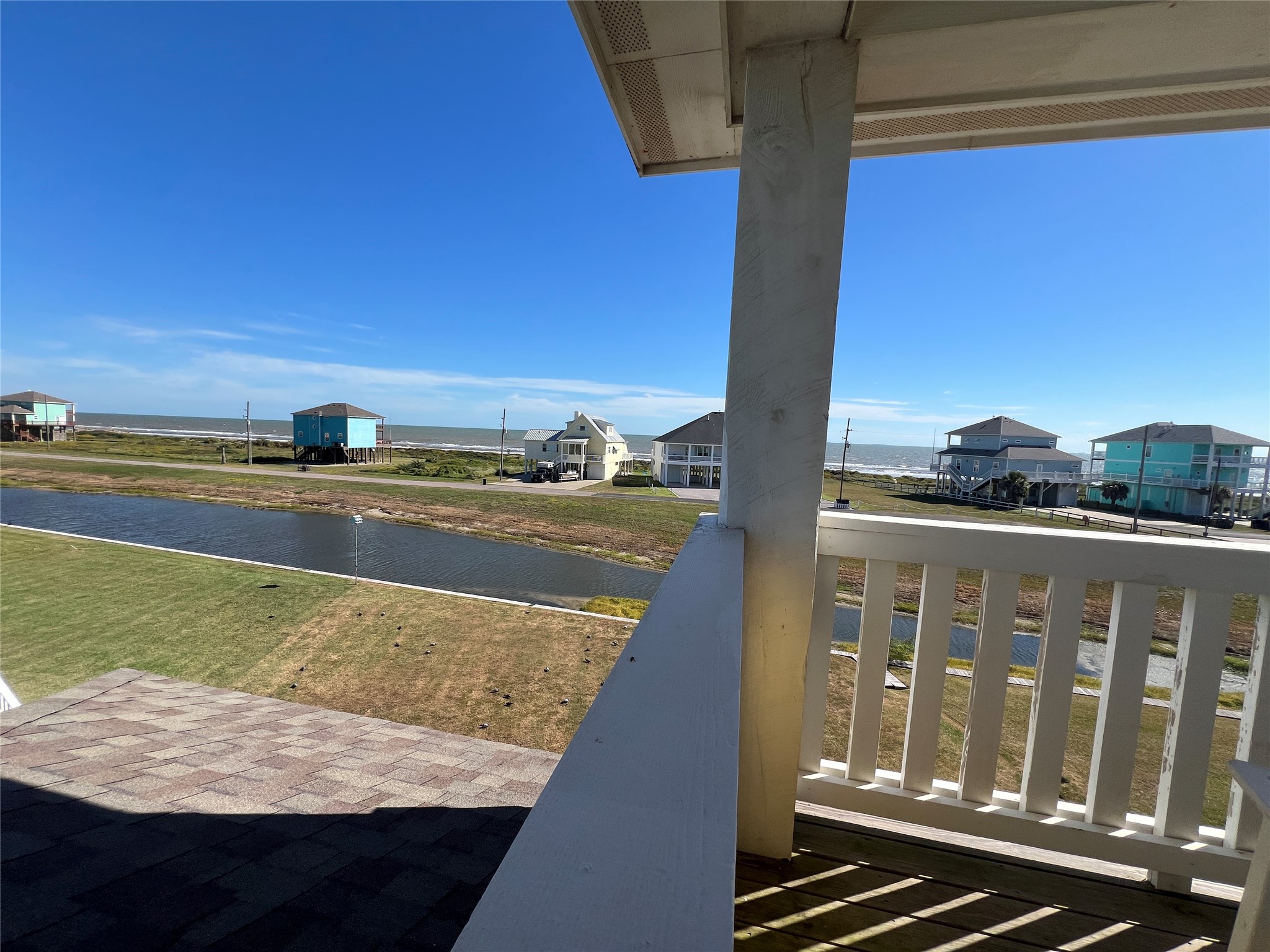 3170 Sea Castle Drive, Crystal Beach, TX 77650
