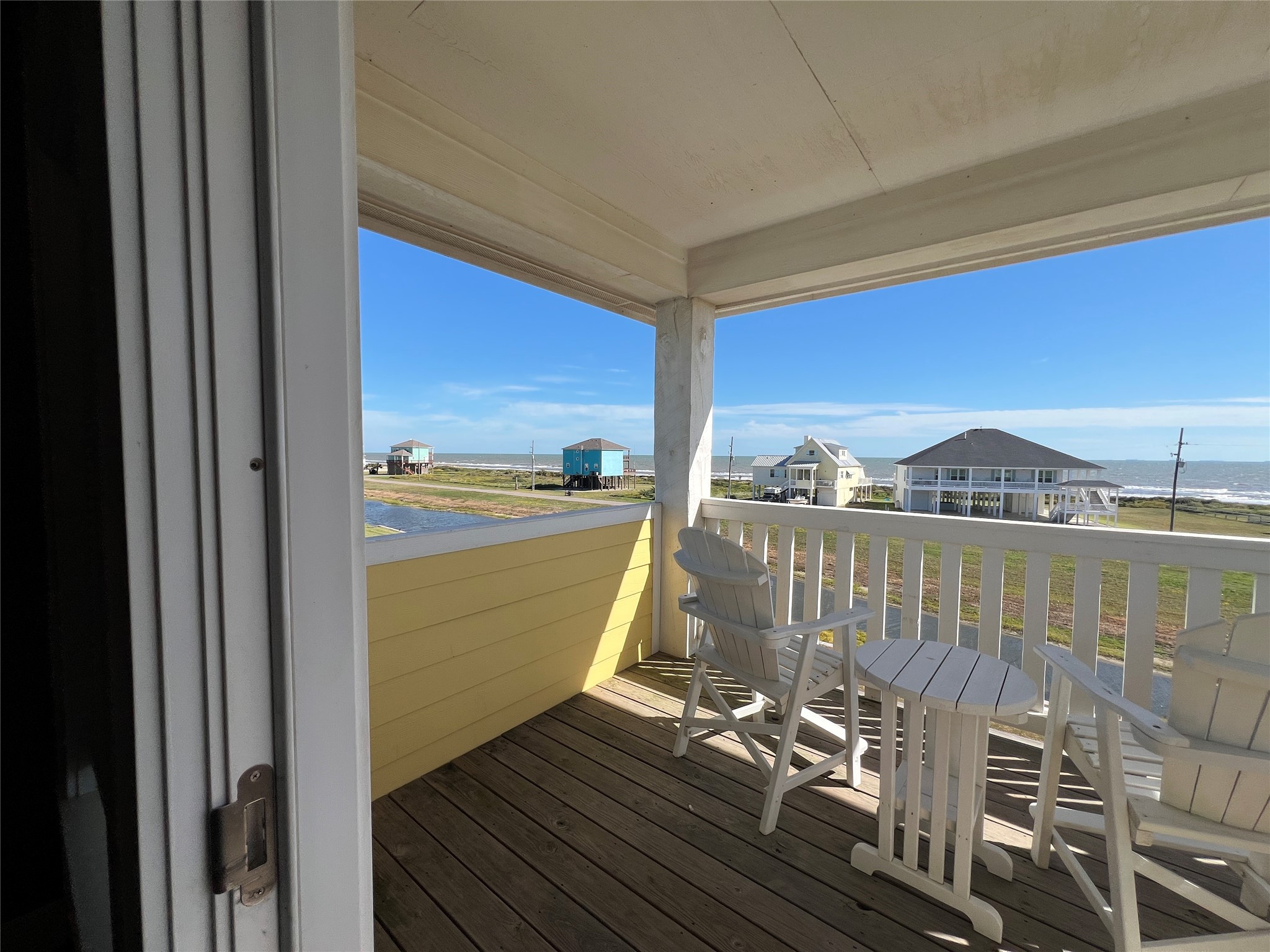 3170 Sea Castle Drive, Crystal Beach, TX 77650