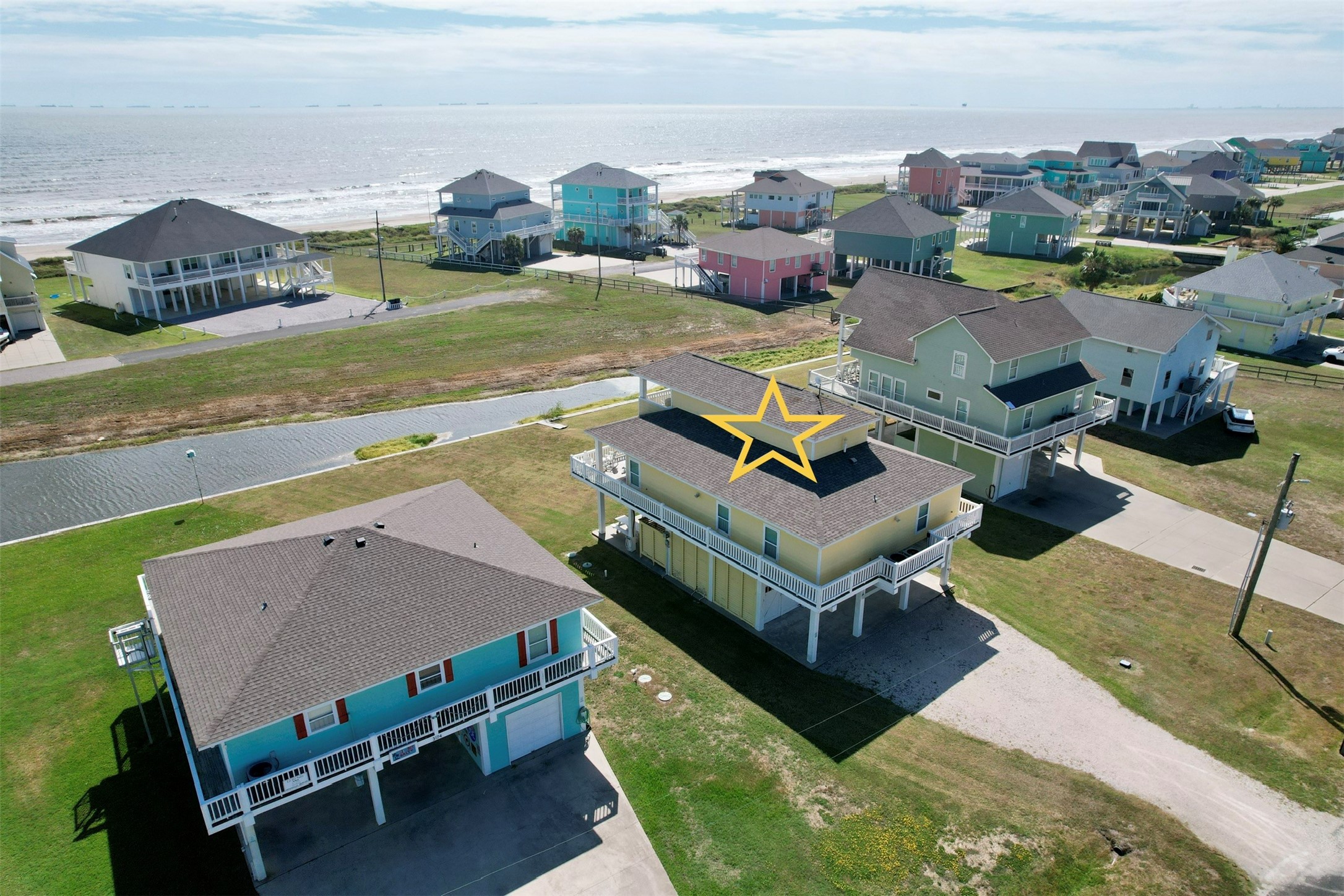 3170 Sea Castle Drive, Crystal Beach, TX 77650