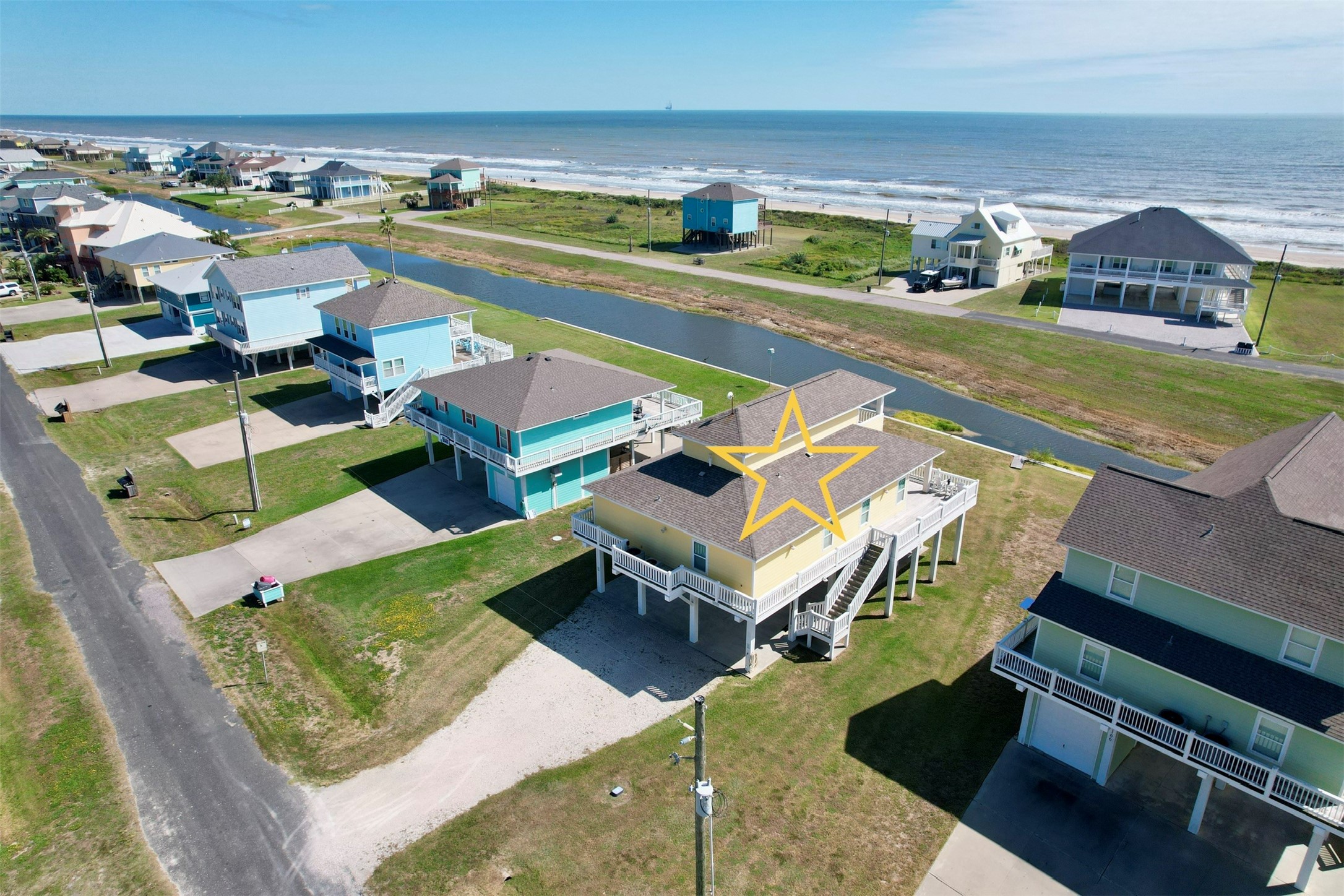3170 Sea Castle Drive, Crystal Beach, TX 77650