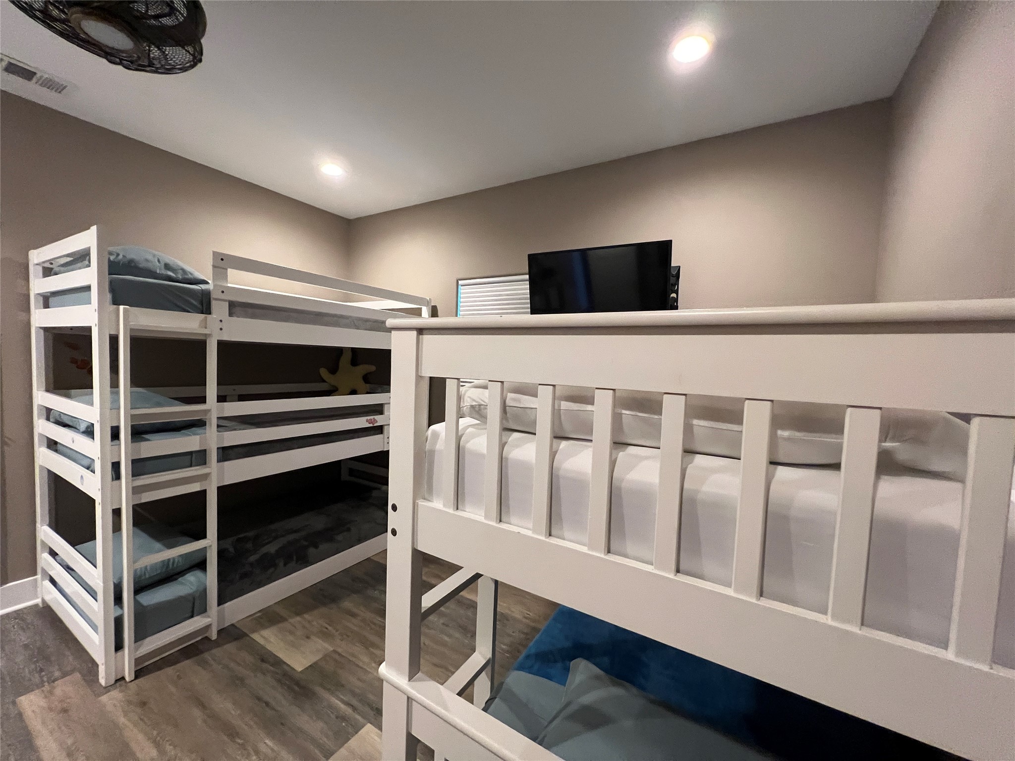 3170 Sea Castle Drive, Crystal Beach, TX 77650