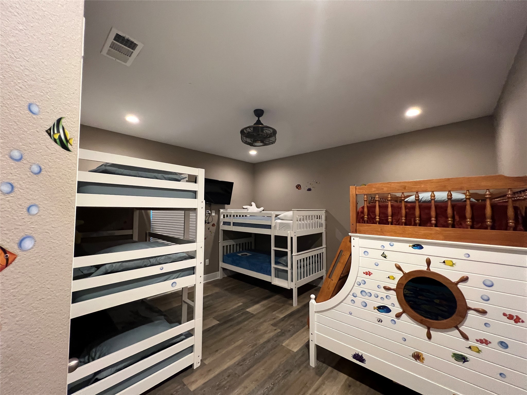 3170 Sea Castle Drive, Crystal Beach, TX 77650