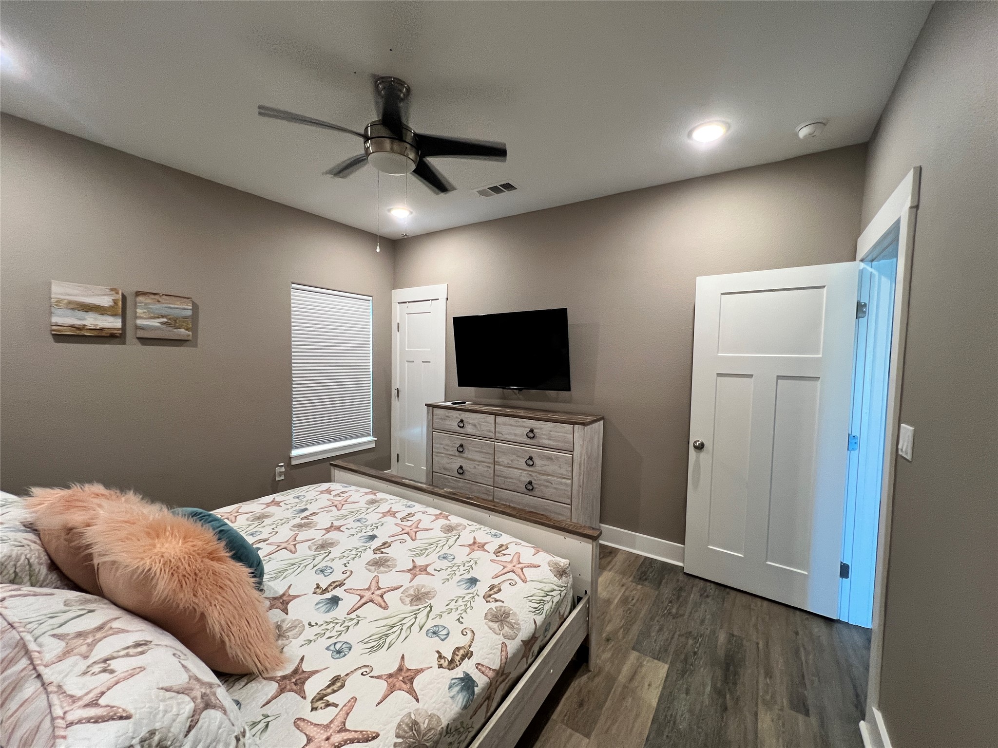 3170 Sea Castle Drive, Crystal Beach, TX 77650