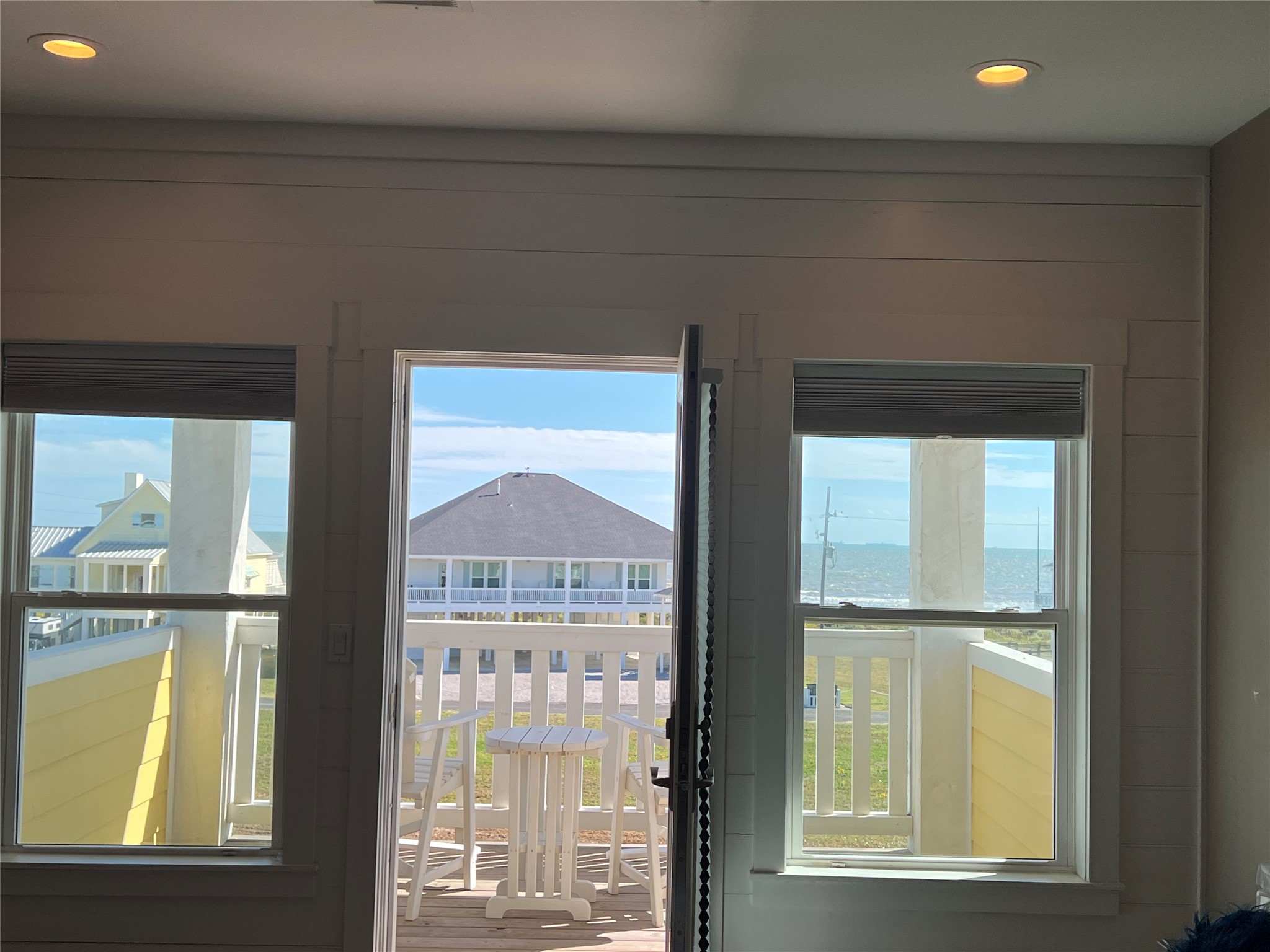 3170 Sea Castle Drive, Crystal Beach, TX 77650