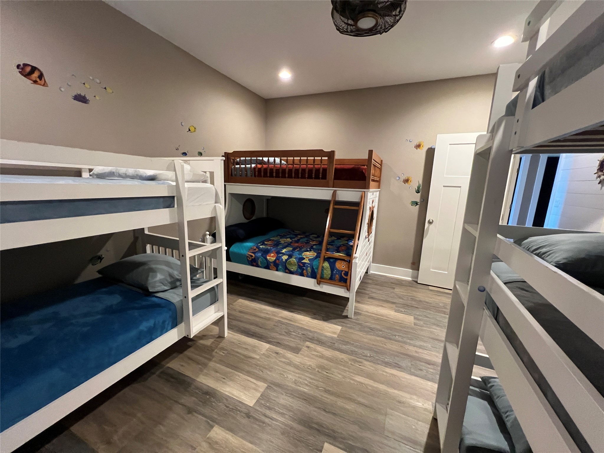 3170 Sea Castle Drive, Crystal Beach, TX 77650