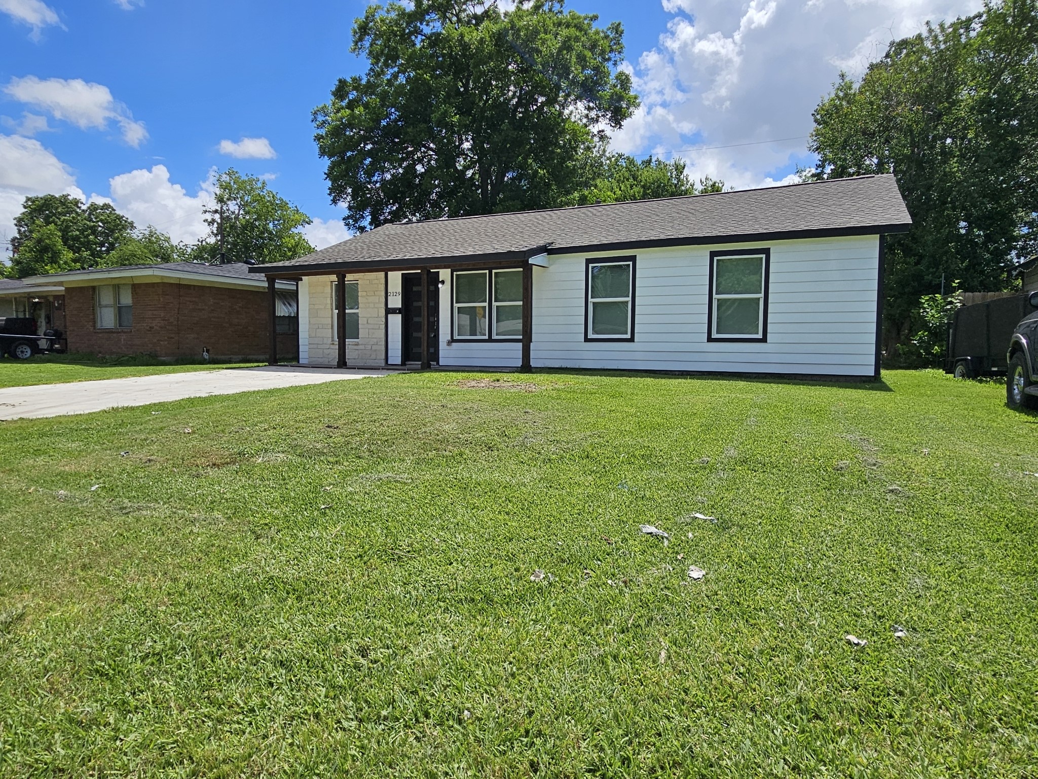 2129 Raspberry Lane, Pasadena, TX 77502