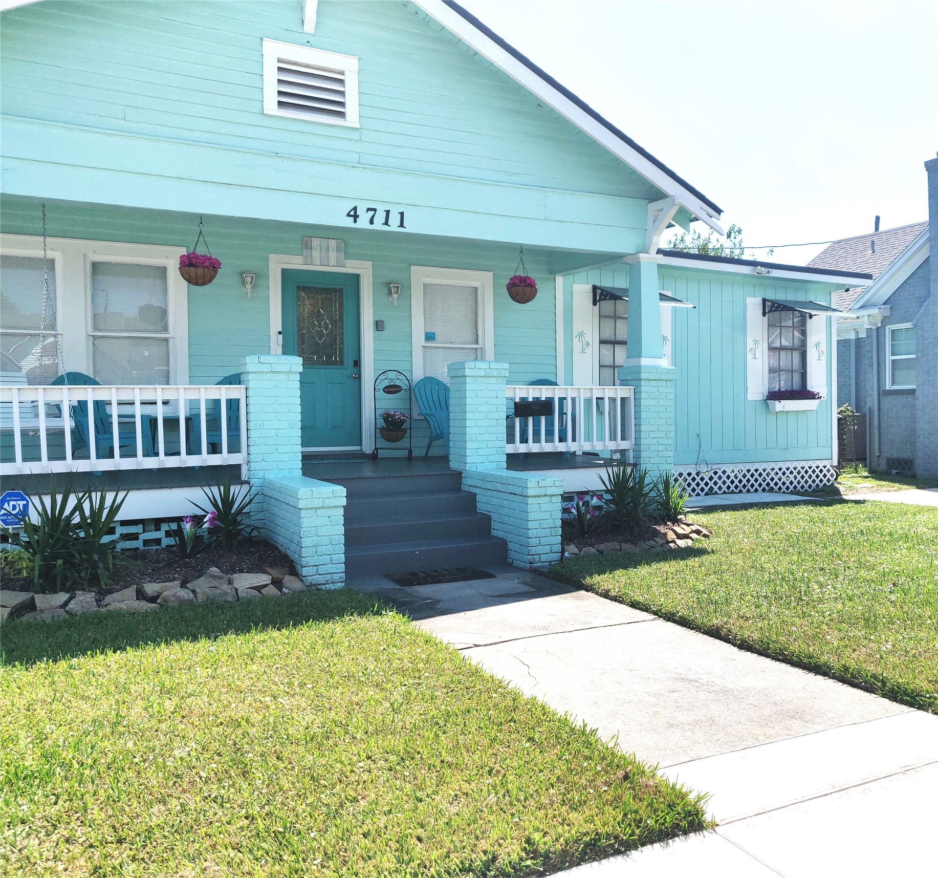 Your cozy bungalow retreat awaitswelcoming you with a serene coastal vibe Your cozy bungalow retreat awaitswelcoming you with a serene coastal vibe