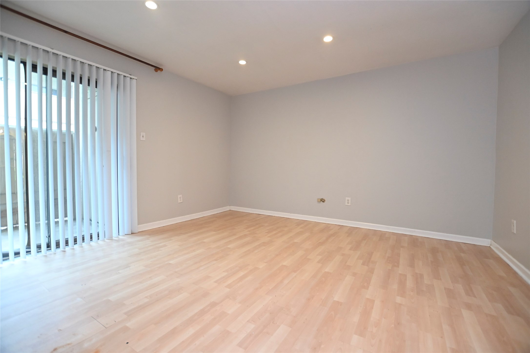 8423 Hearth Drive, #2, Houston, TX 77054 8423 Hearth Drive, #2, Houston, TX 77054