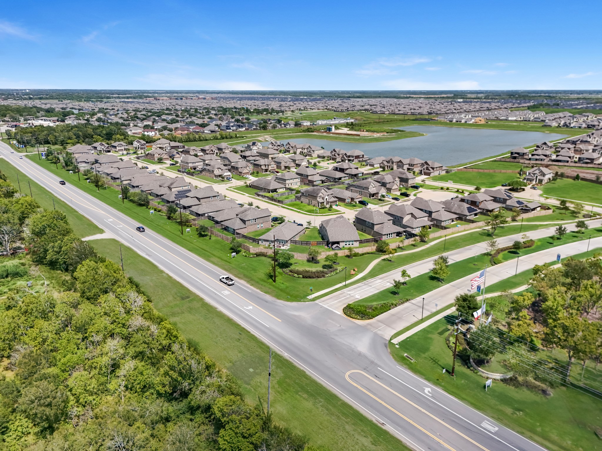 8735 Zenith Trail, Rosharon, TX 77583