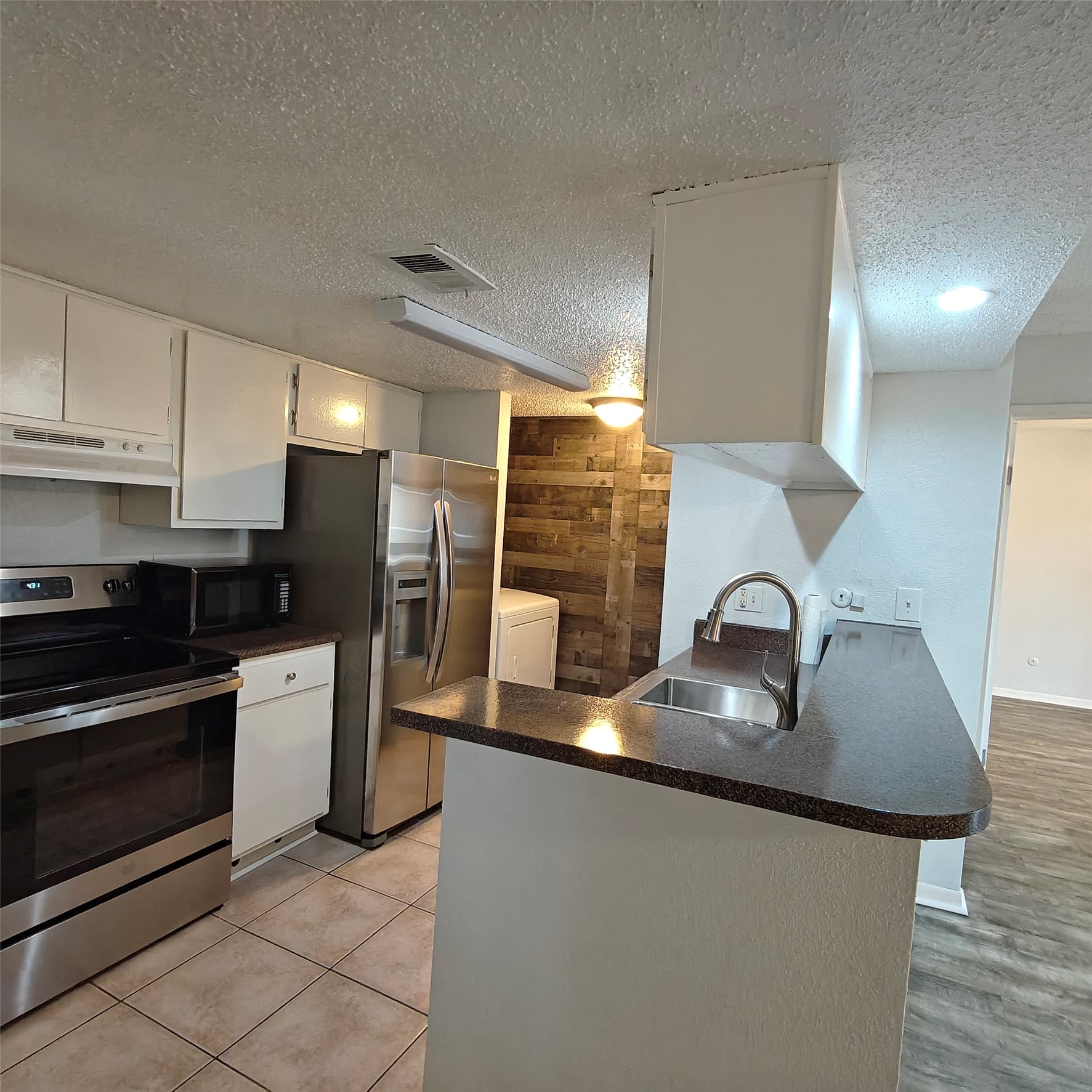 260 El Dorado Boulevard, #808, Houston, TX 77598