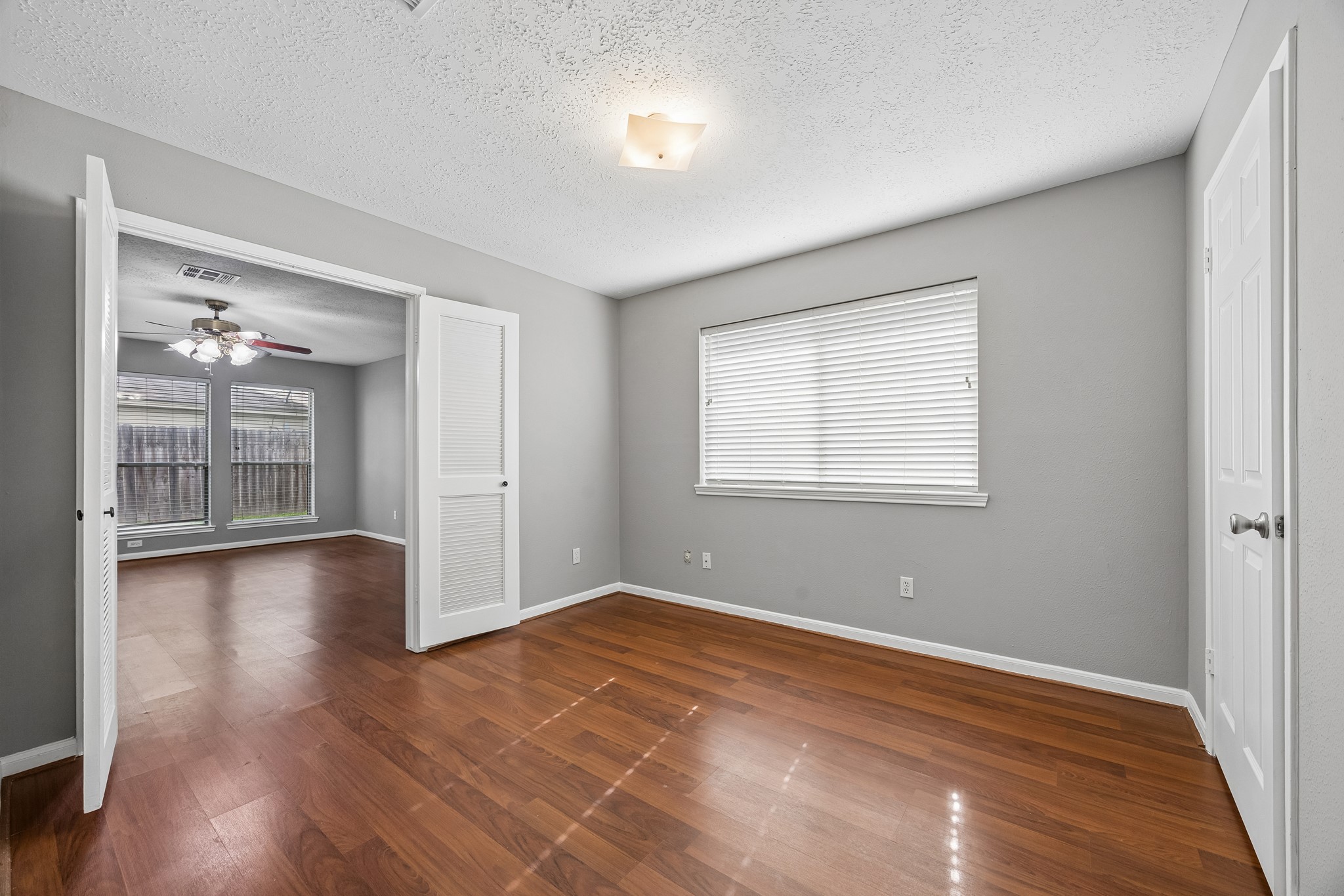 15330 Glenwood Park Drive, Houston, TX 77095