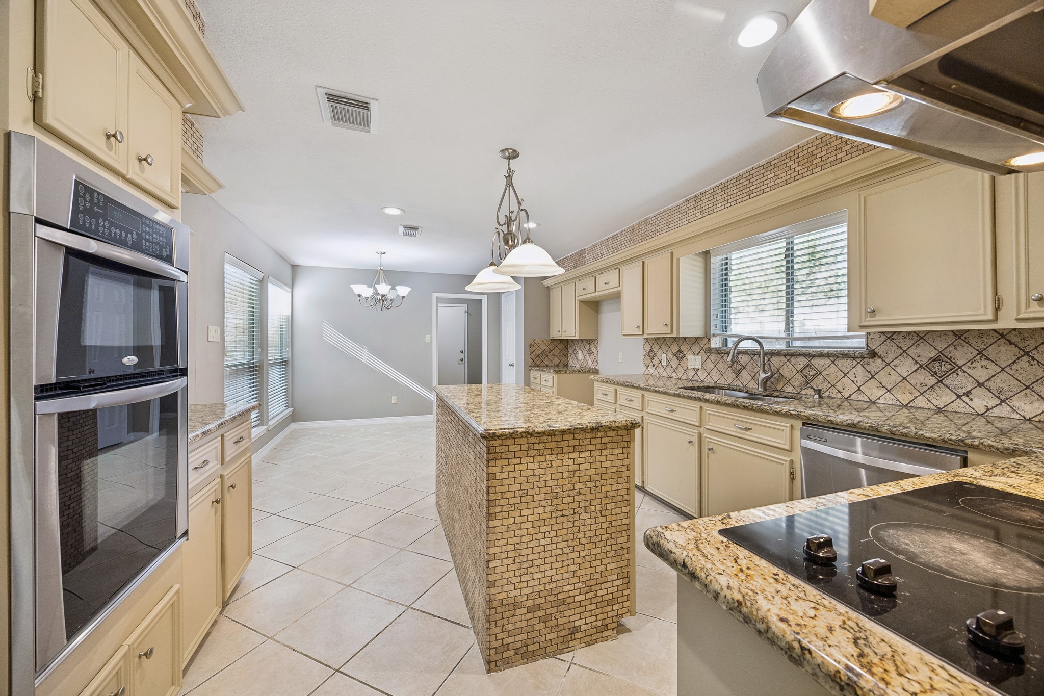15330 Glenwood Park Drive, Houston, TX 77095