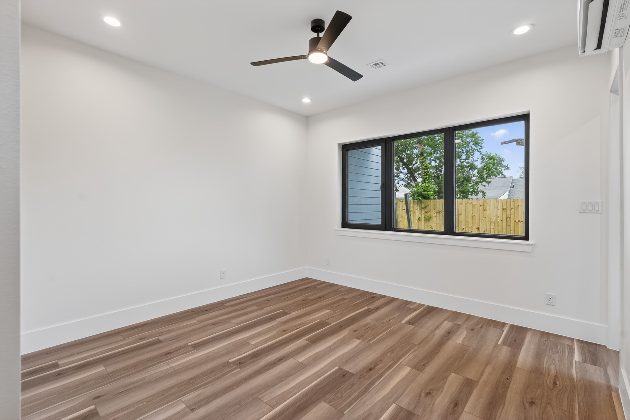 6822 Sidney Street, #B, Houston, TX 77021