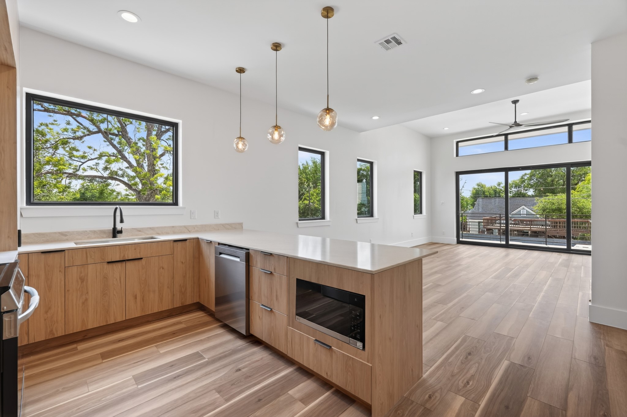 6822 Sidney Street, #B, Houston, TX 77021