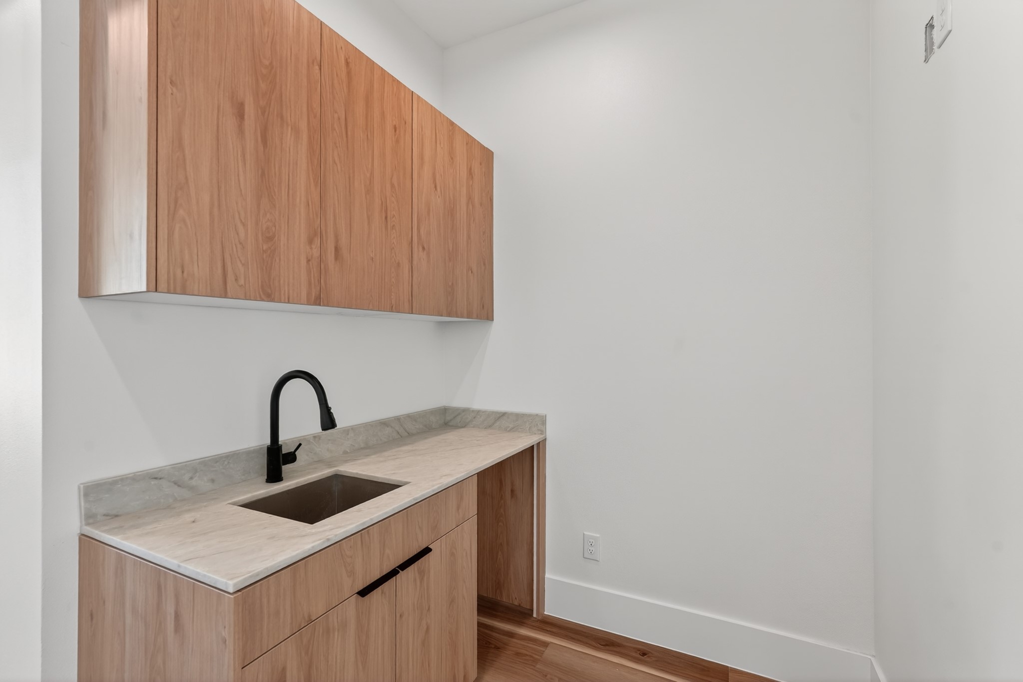 6822 Sidney Street, #B, Houston, TX 77021