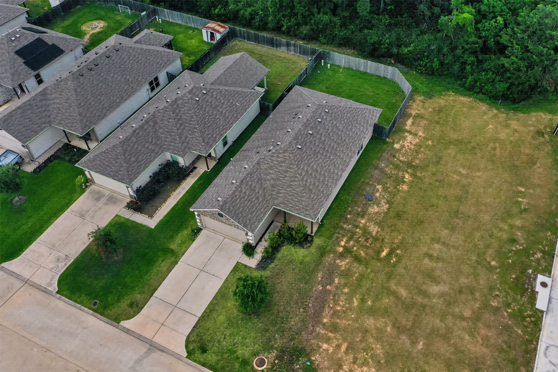 20906 Twining Rose Lane, Tomball, TX 77377