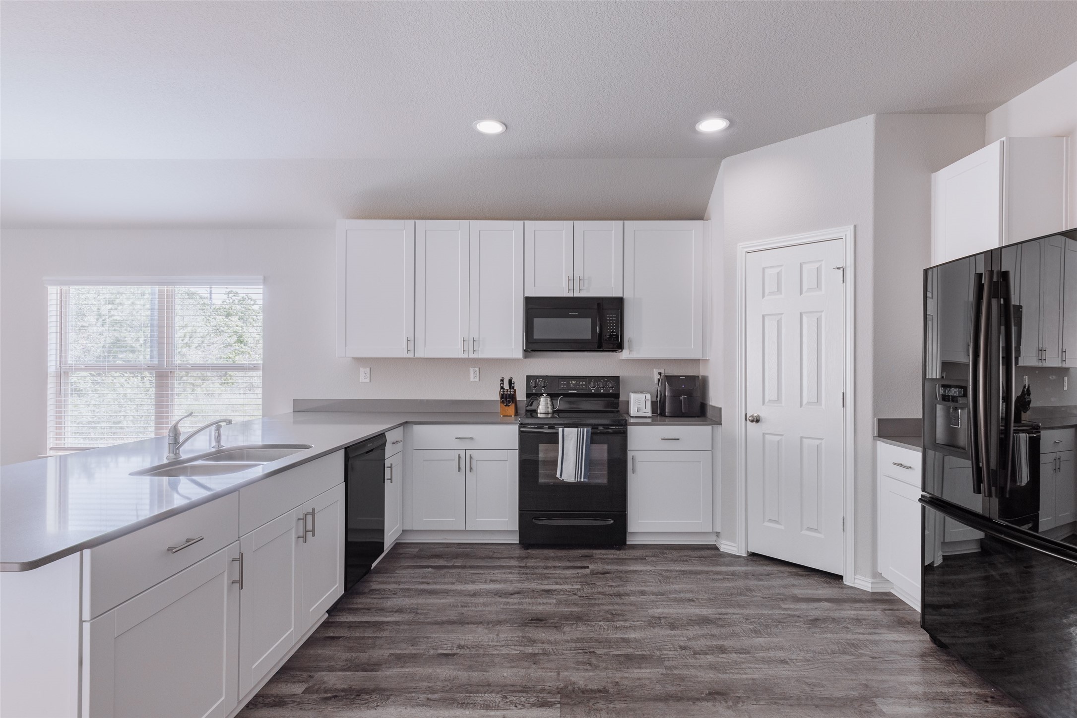 20906 Twining Rose Lane, Tomball, TX 77377