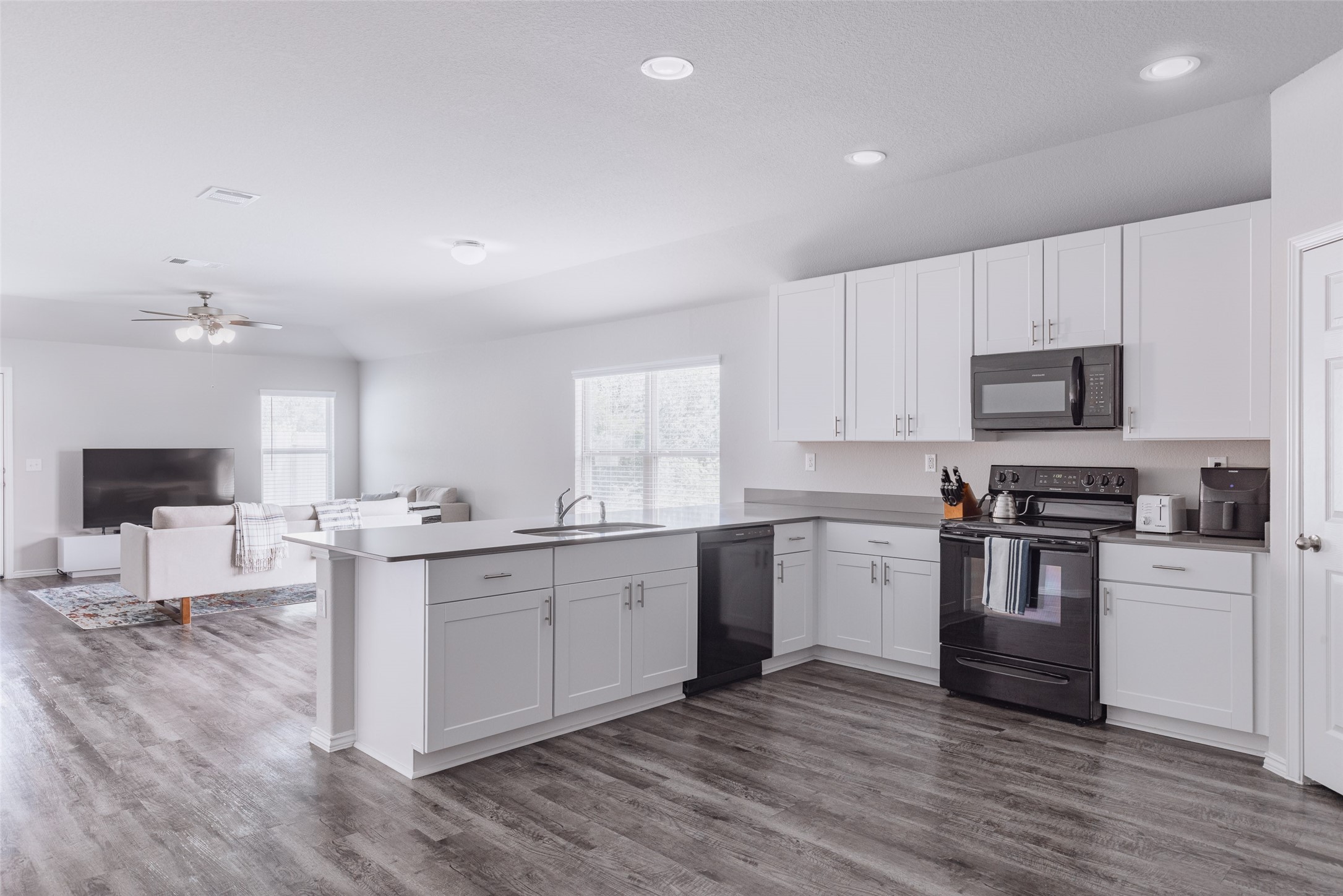 20906 Twining Rose Lane, Tomball, TX 77377