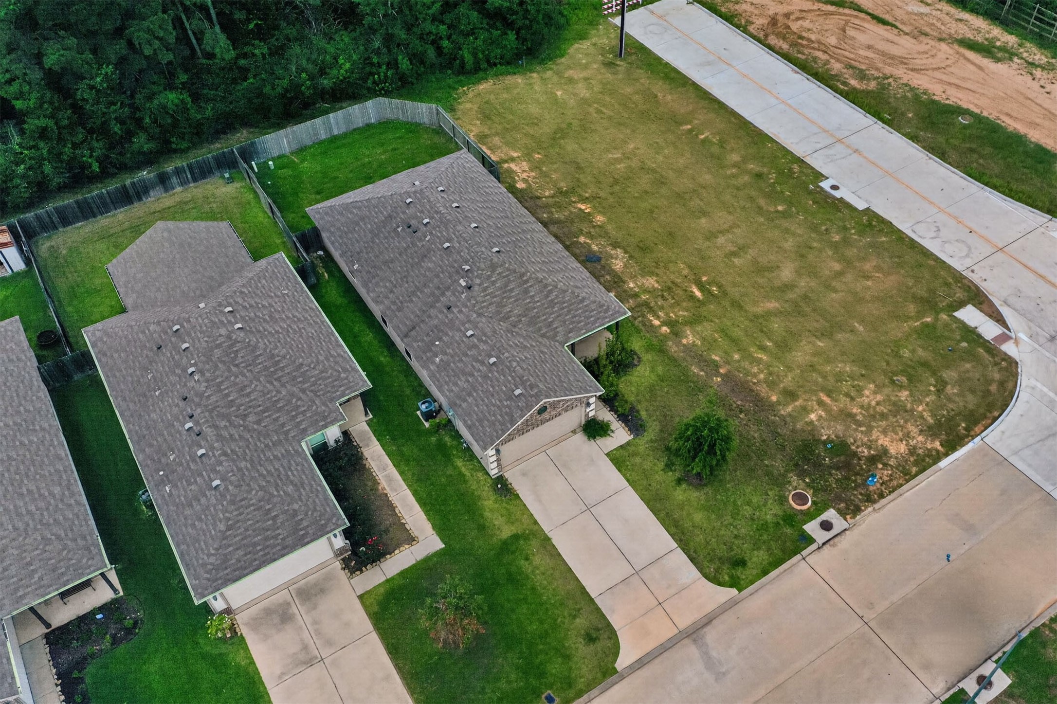 20906 Twining Rose Lane, Tomball, TX 77377