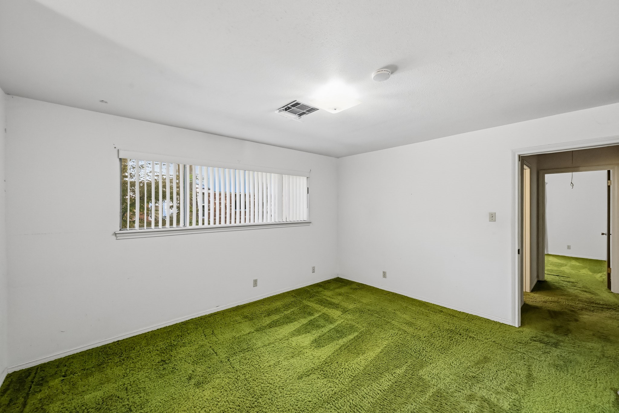 5442 Queensloch Drive, Houston, TX 77096