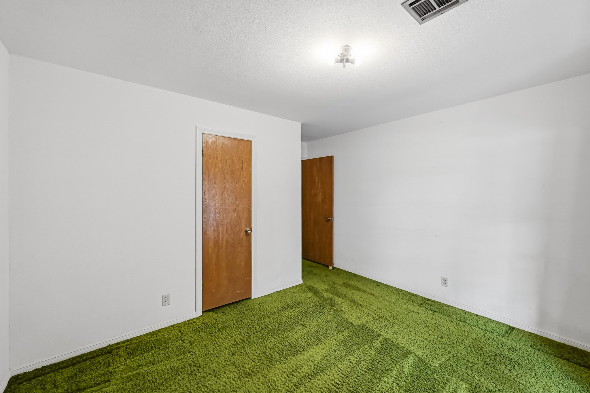 5442 Queensloch Drive, Houston, TX 77096