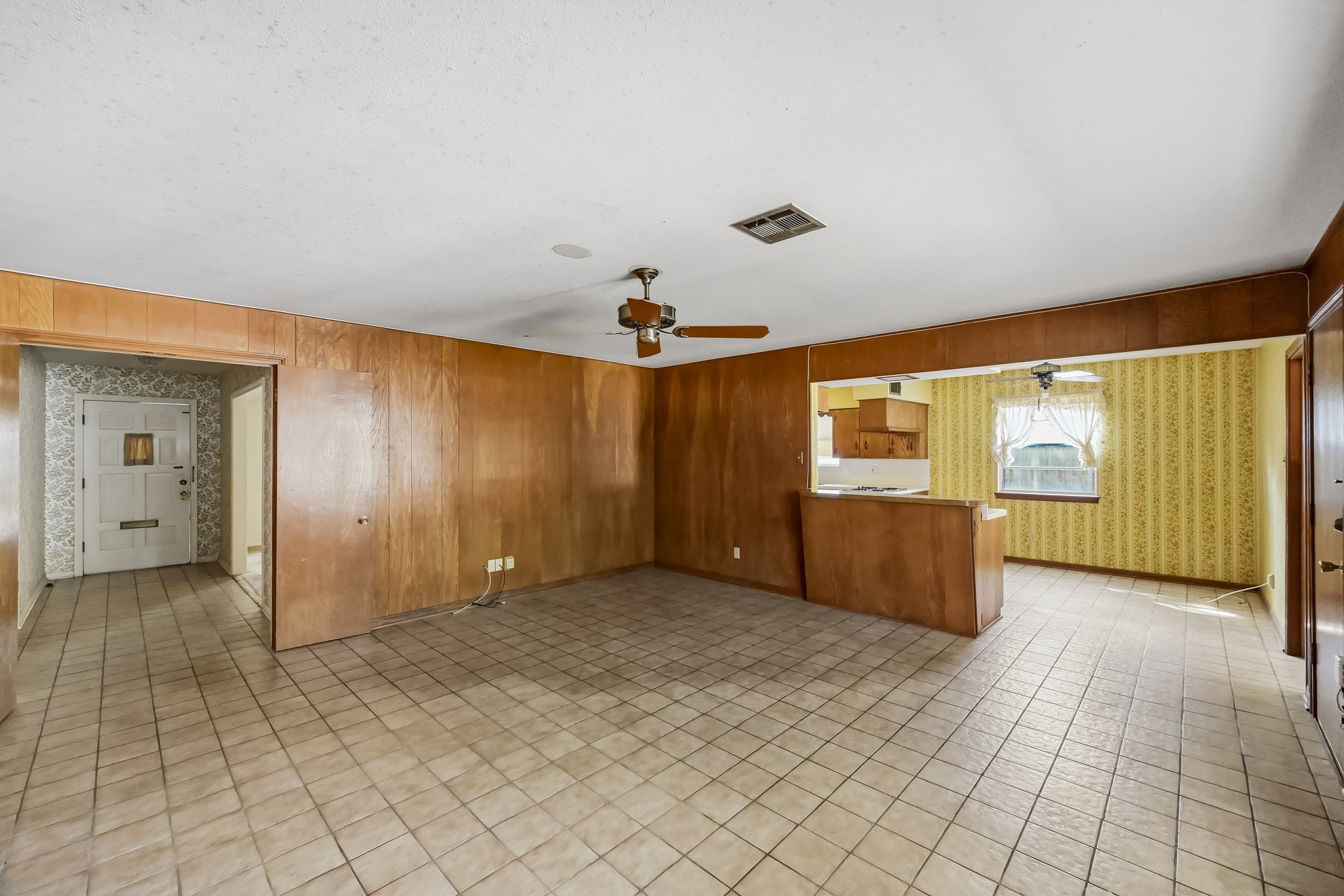 5442 Queensloch Drive, Houston, TX 77096