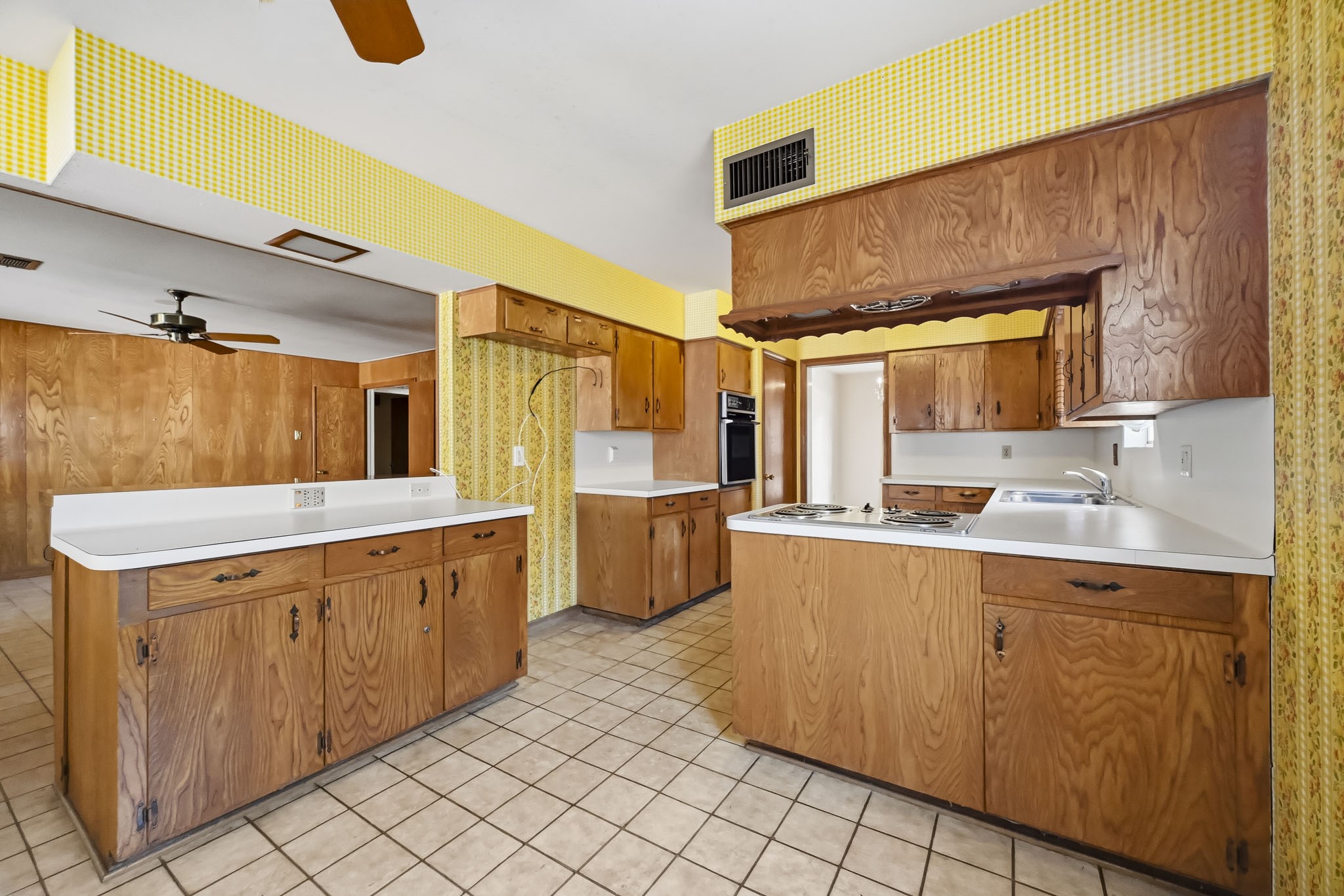 5442 Queensloch Drive, Houston, TX 77096