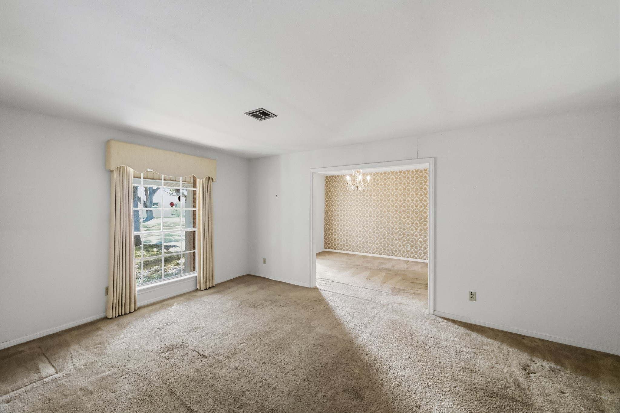 5442 Queensloch Drive, Houston, TX 77096
