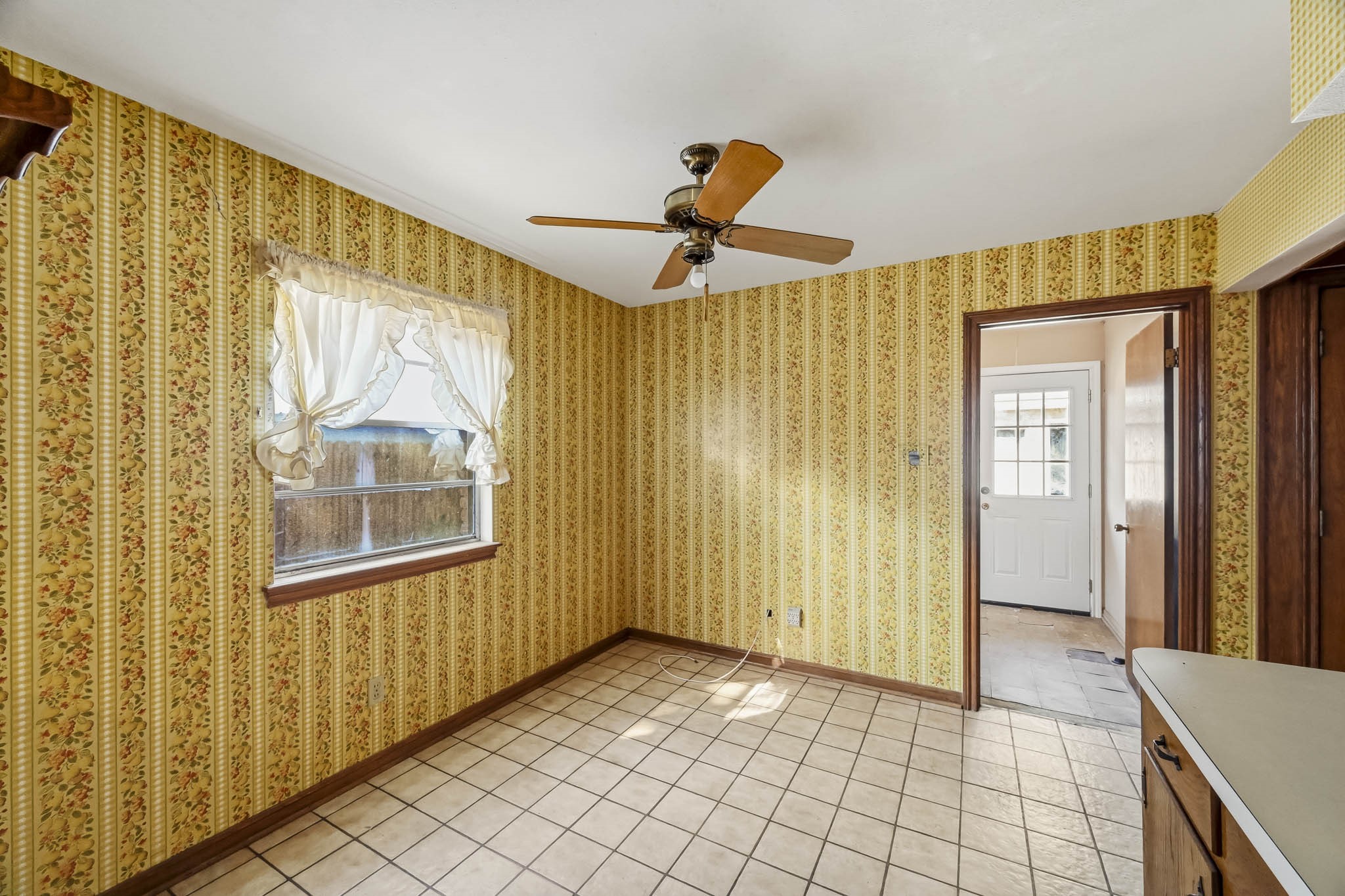 5442 Queensloch Drive, Houston, TX 77096