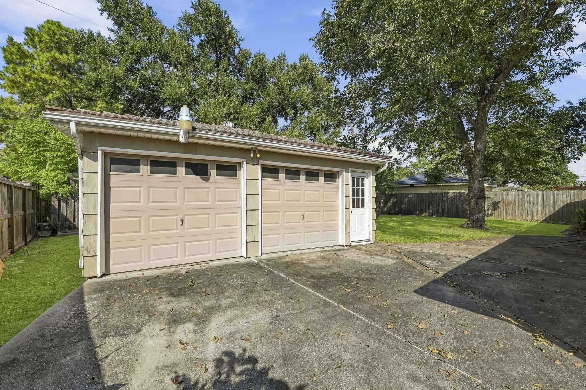 5442 Queensloch Drive, Houston, TX 77096