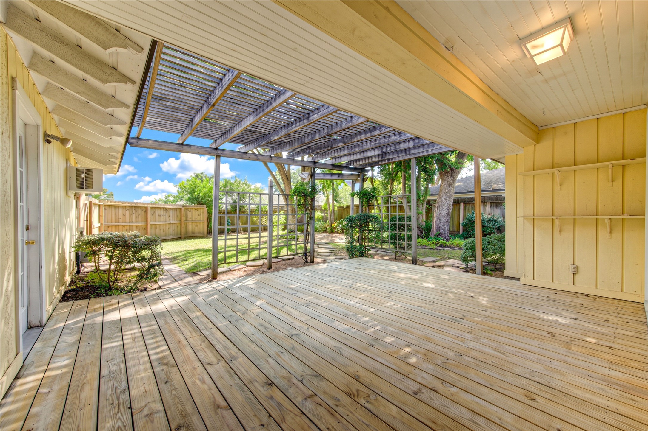 10603 Bordley Drive, Houston, TX 77042
